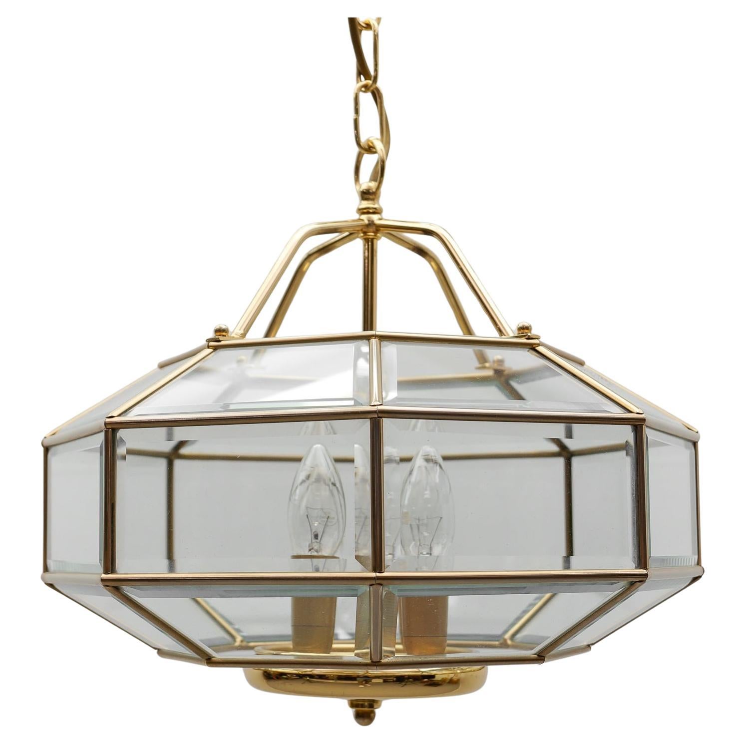 Elegante lampada a sospensione in vetro tagliato, Italia, anni '60