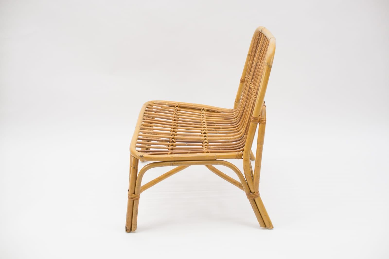 Ravissants et élégants fauteuils italiens en bambou et rotin, années 1950, lot de 2 en vente 2