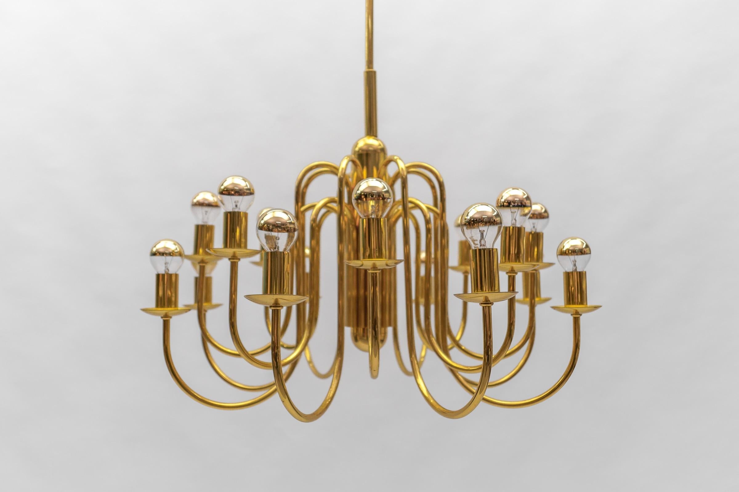 Italian Lovely Elegant Mid-Century Modern Brass Chandelier Lamp, Italy 1970s For Sale