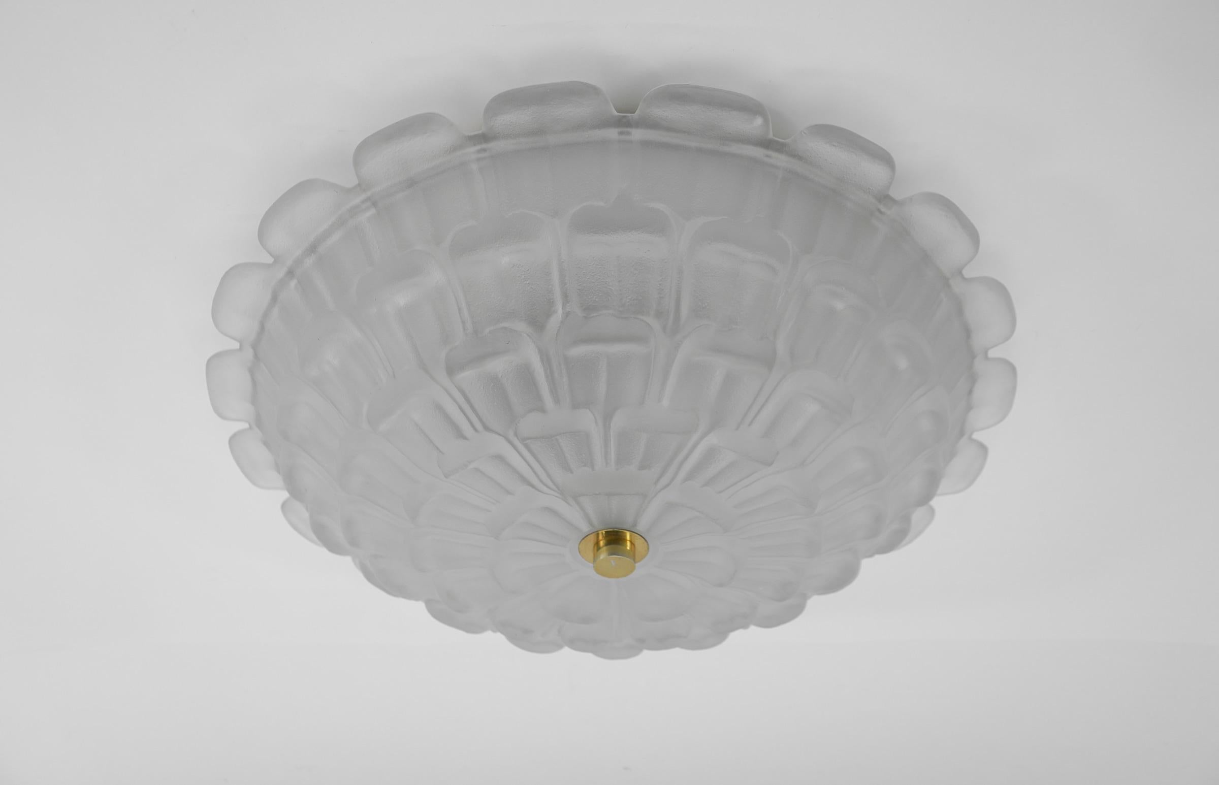 Mid-Century Modern Ravissante et élégante monture encastrée en verre teinté, France, années 1960 en vente