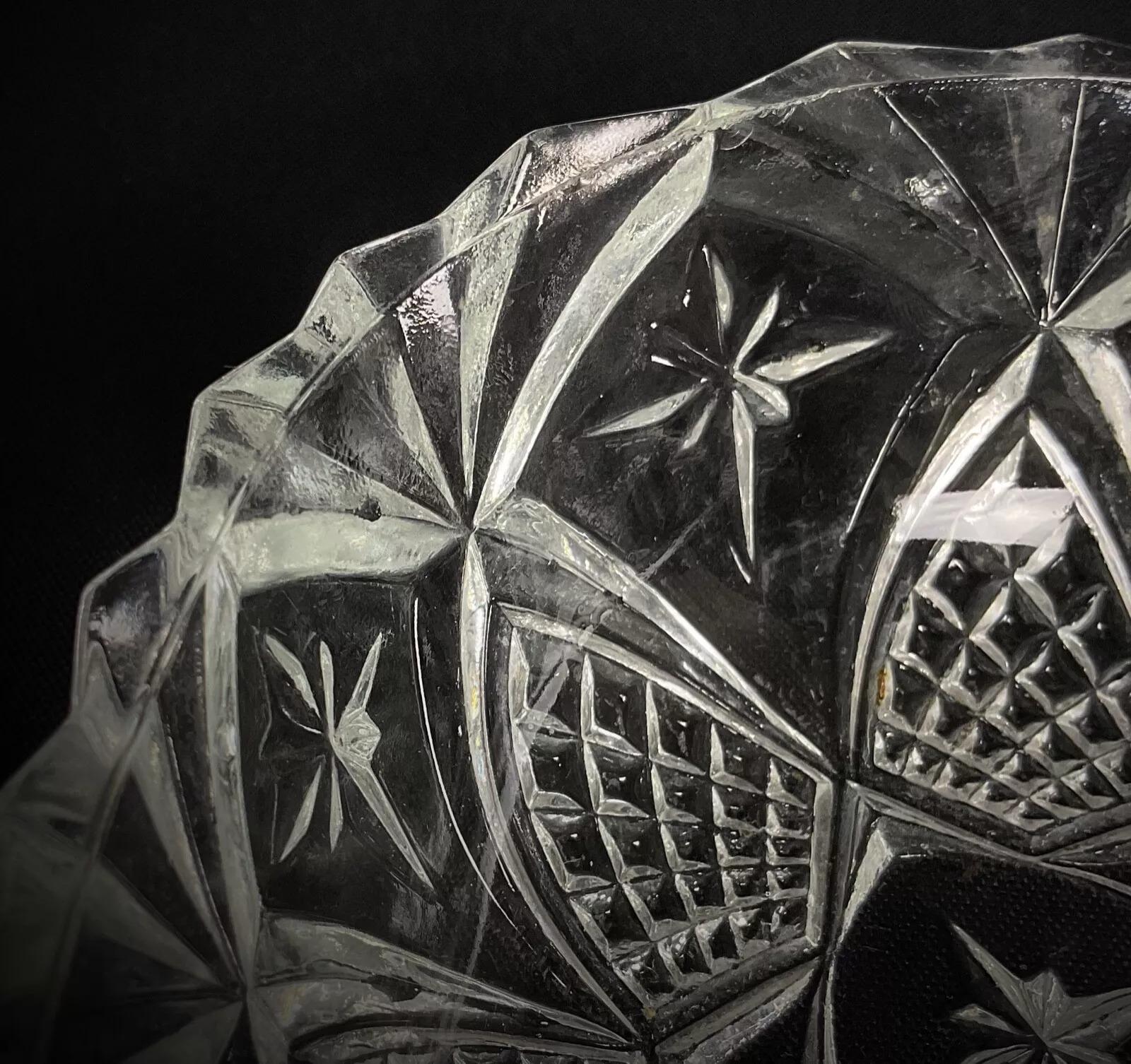 Joli plateau à compartiments en verre gravé - Idéal pour servir les amuse-gueules - 2Y370 en vente 4