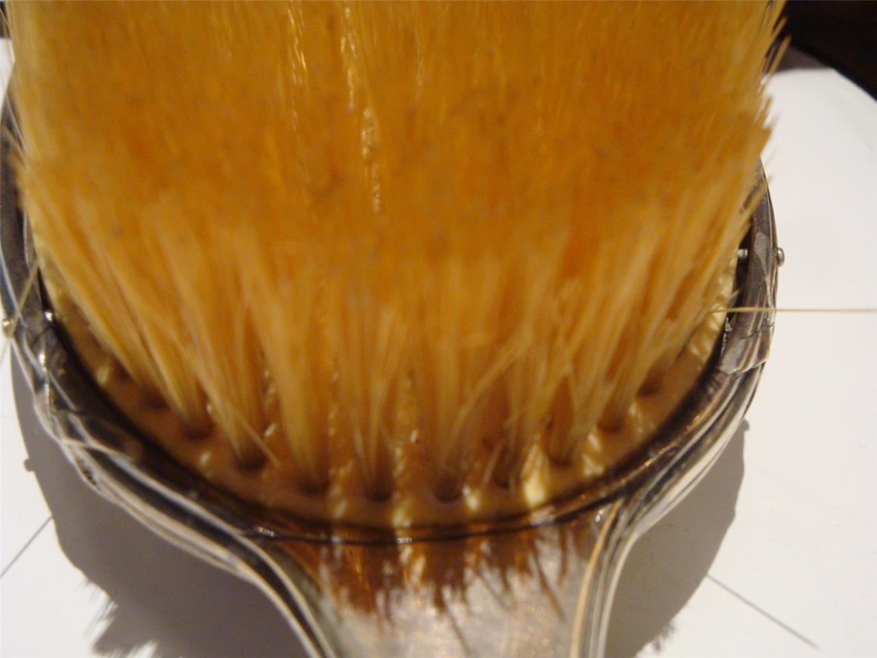 french hairbrush