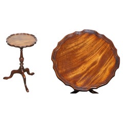 LOVELY  FLAMED HARDWOOD PIECRUST TOP SIDE END WINE TRiPOD TABLE