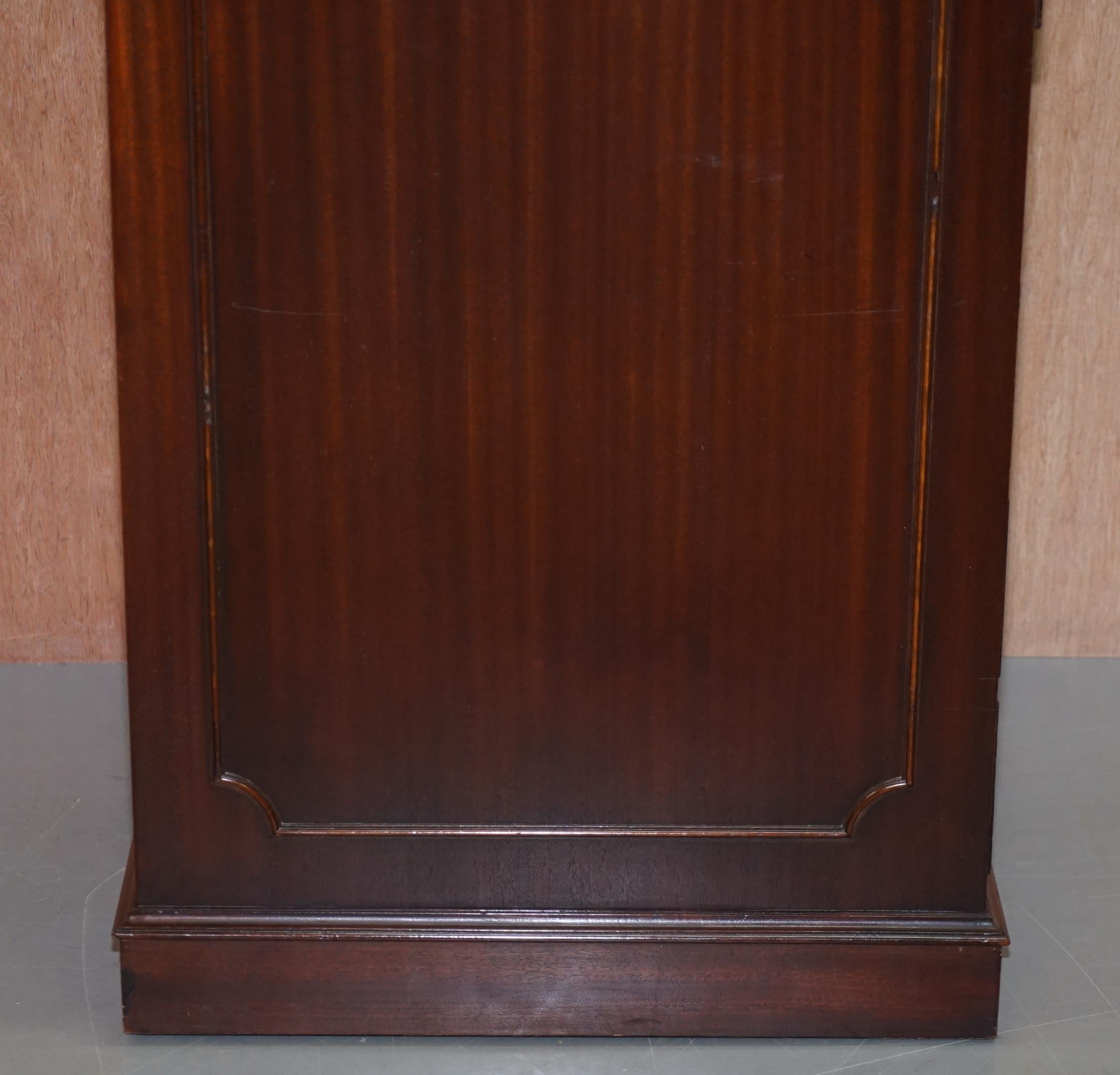 Lovely Flamed Mahogany Large Three Drawer Filing Cabinet with Brown Leather Top 1