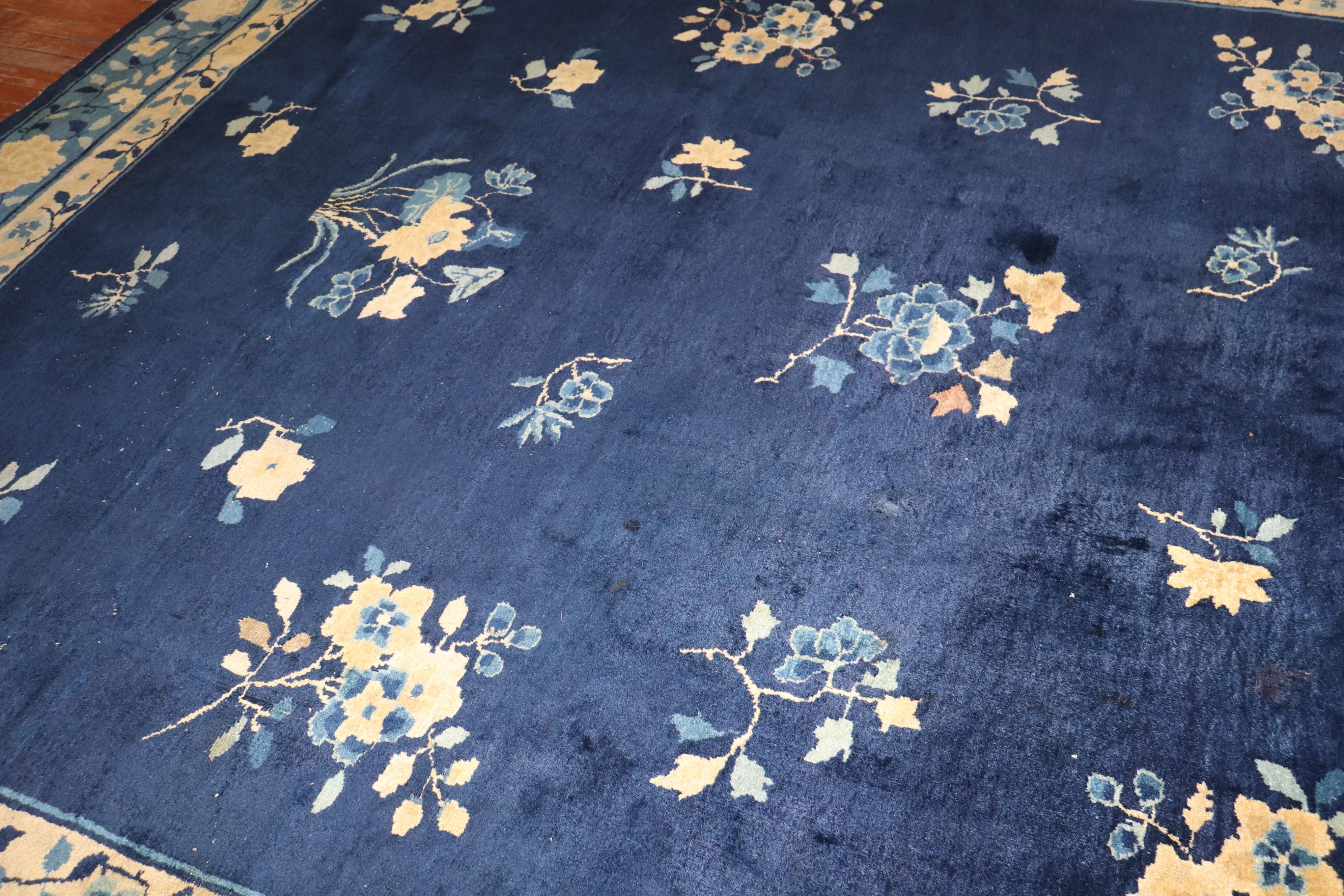 Lovely Floral Art Deco Chinese Room Size Rug For Sale 2