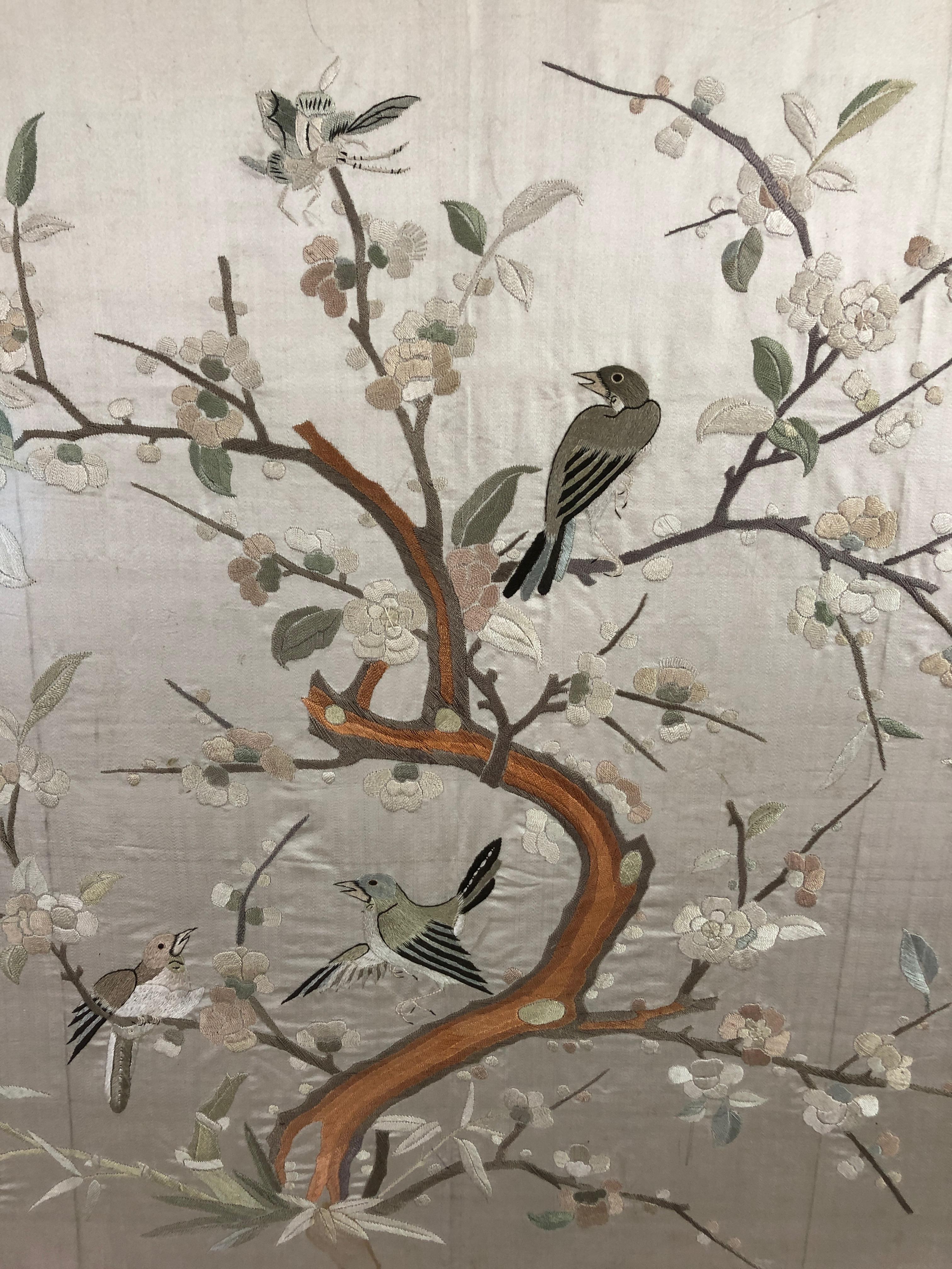 Lovely Framed Vintage Japanese Silk Embroidery In Excellent Condition In Hopewell, NJ