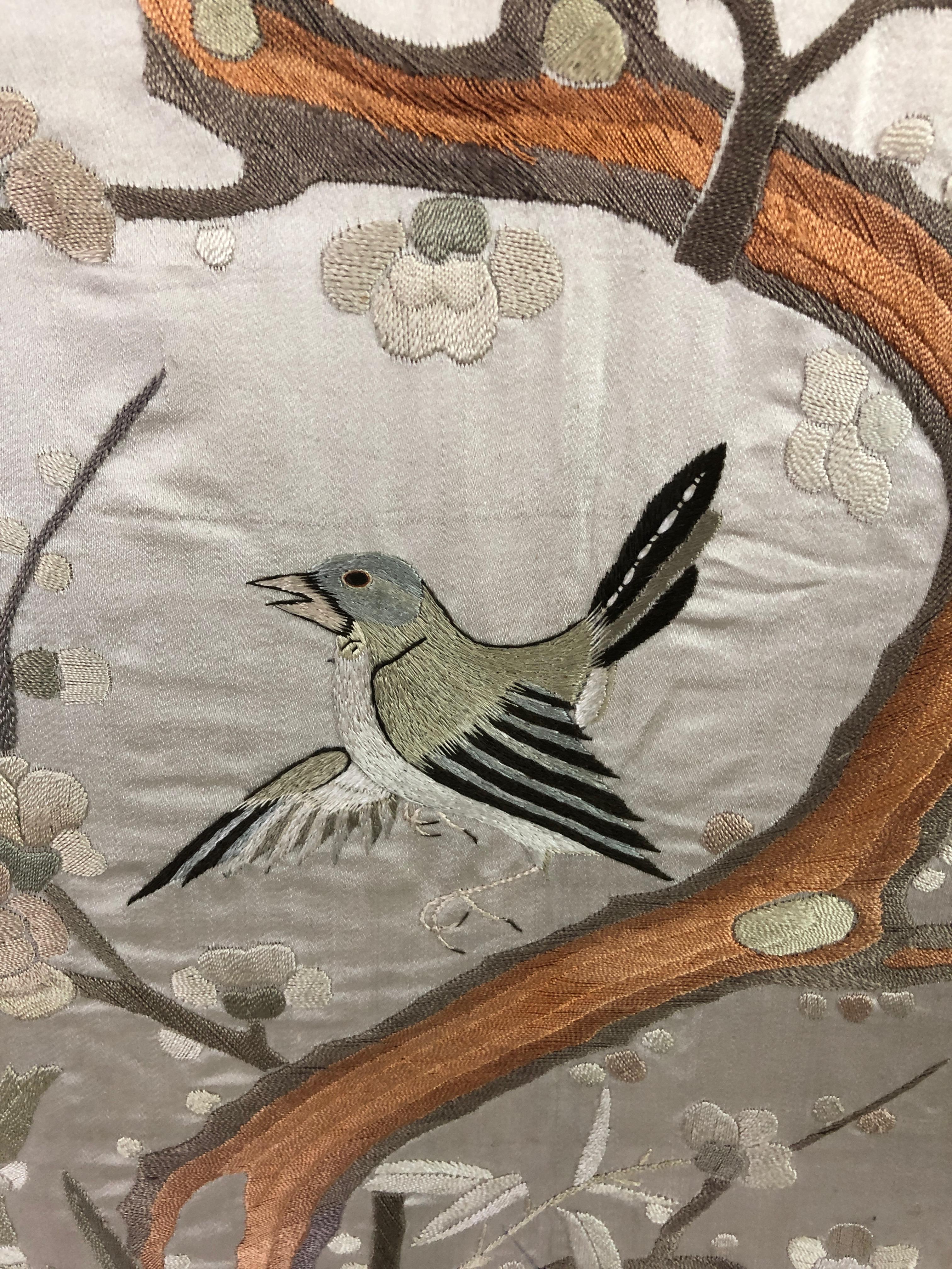 Lovely Framed Vintage Japanese Silk Embroidery 1