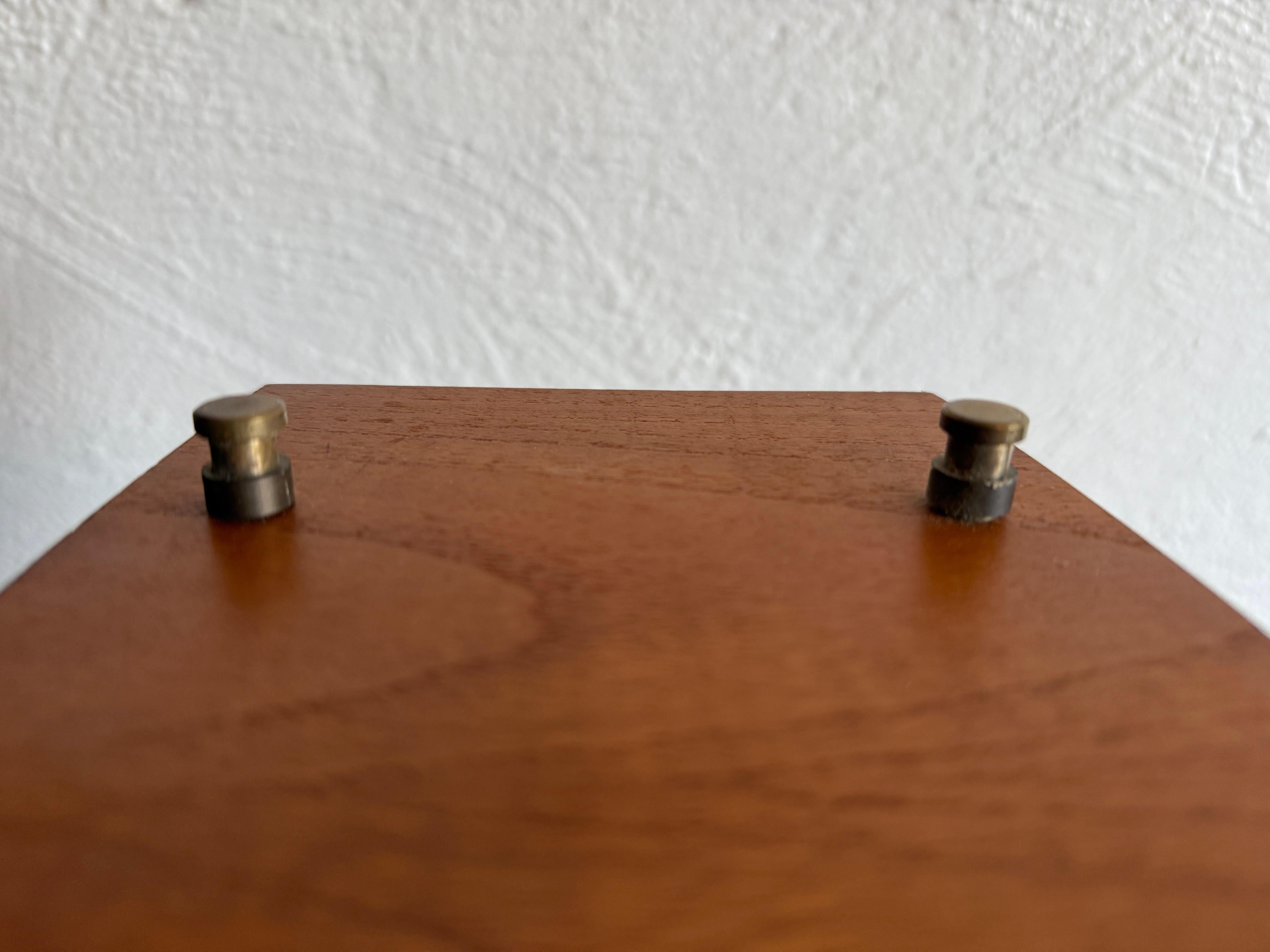 Schöner freistehender Ergo-Wandschrank aus Teakholz von John Texmon für Blindheim Norwegen 6