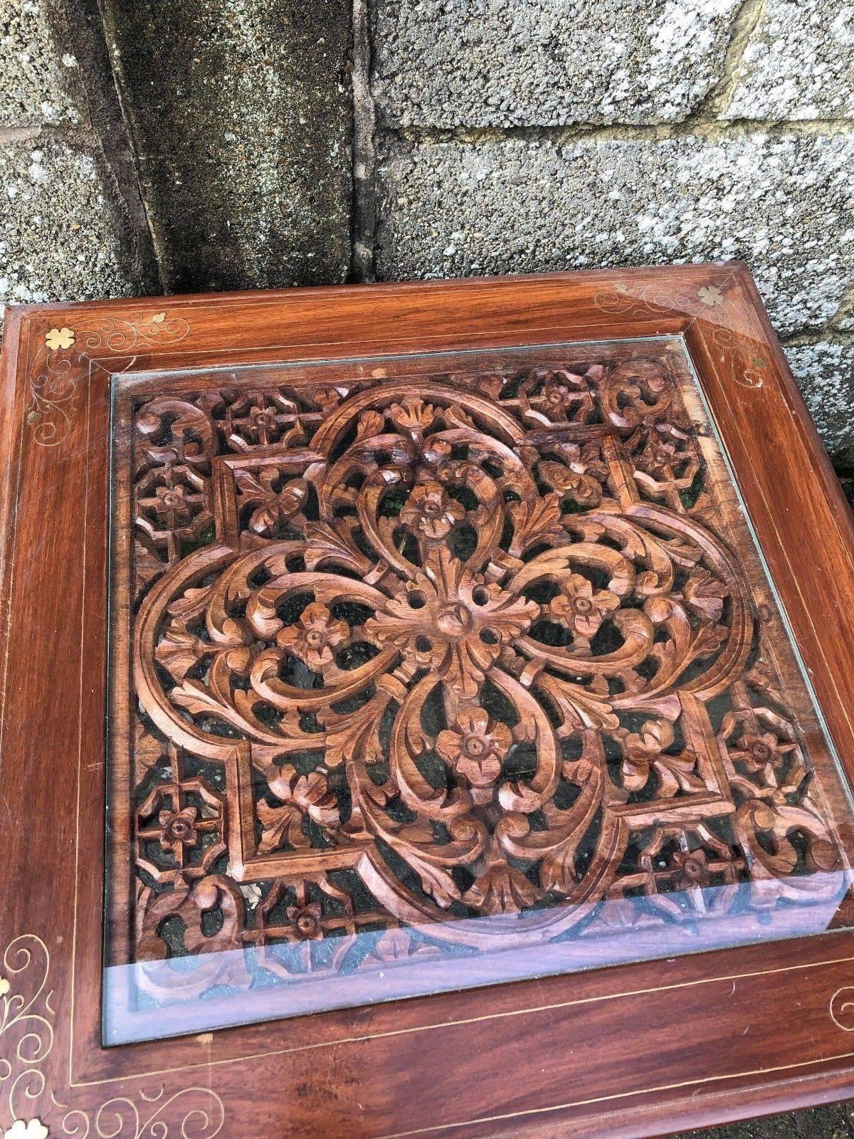 Lovely French Antique Side Table with Intricate Carving In Good Condition For Sale In Lingfield, West Sussex