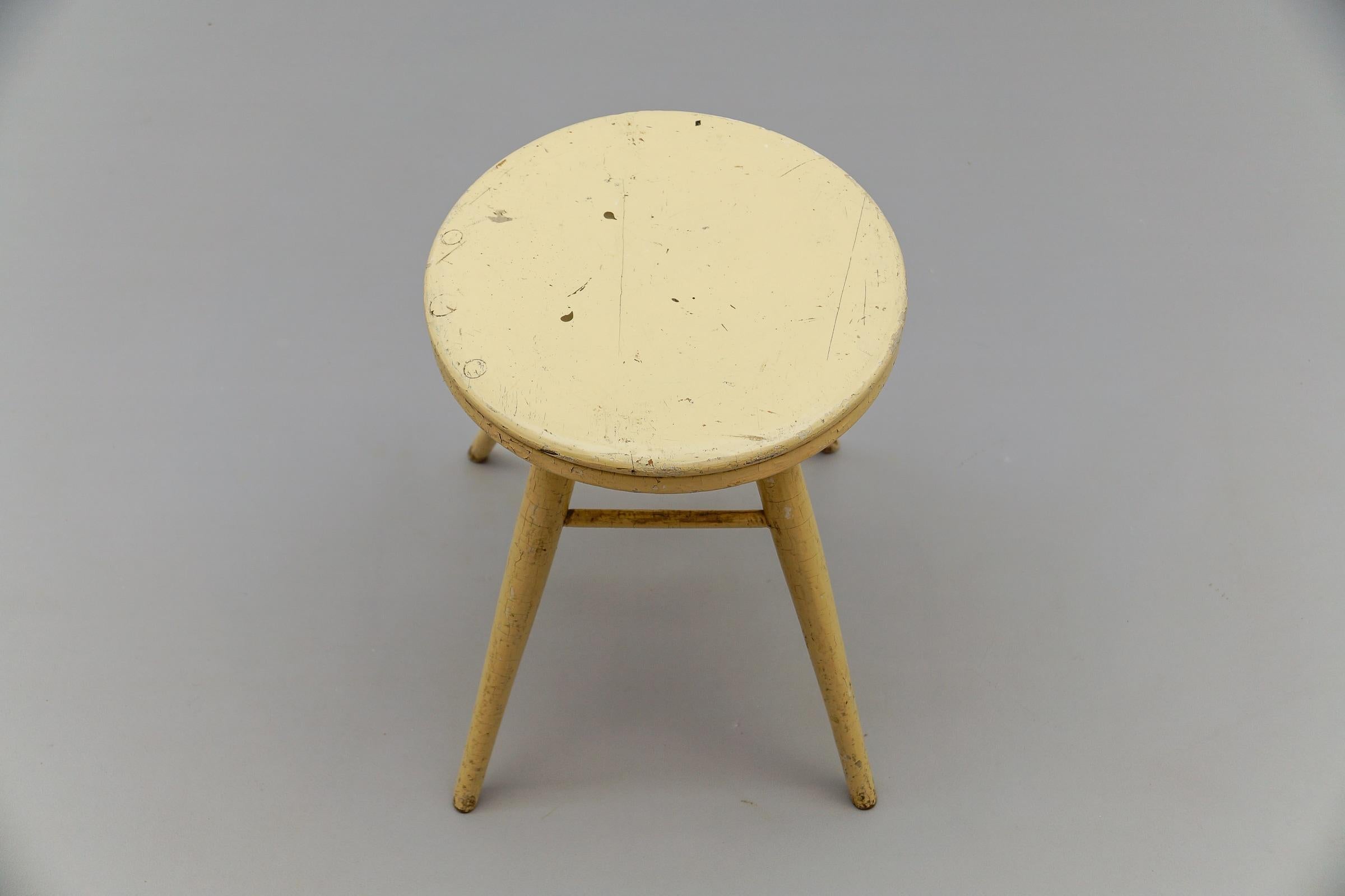Schöner französischer Art-Déco-Arbeitshocker aus Holz, 1940er Jahre im Angebot 5
