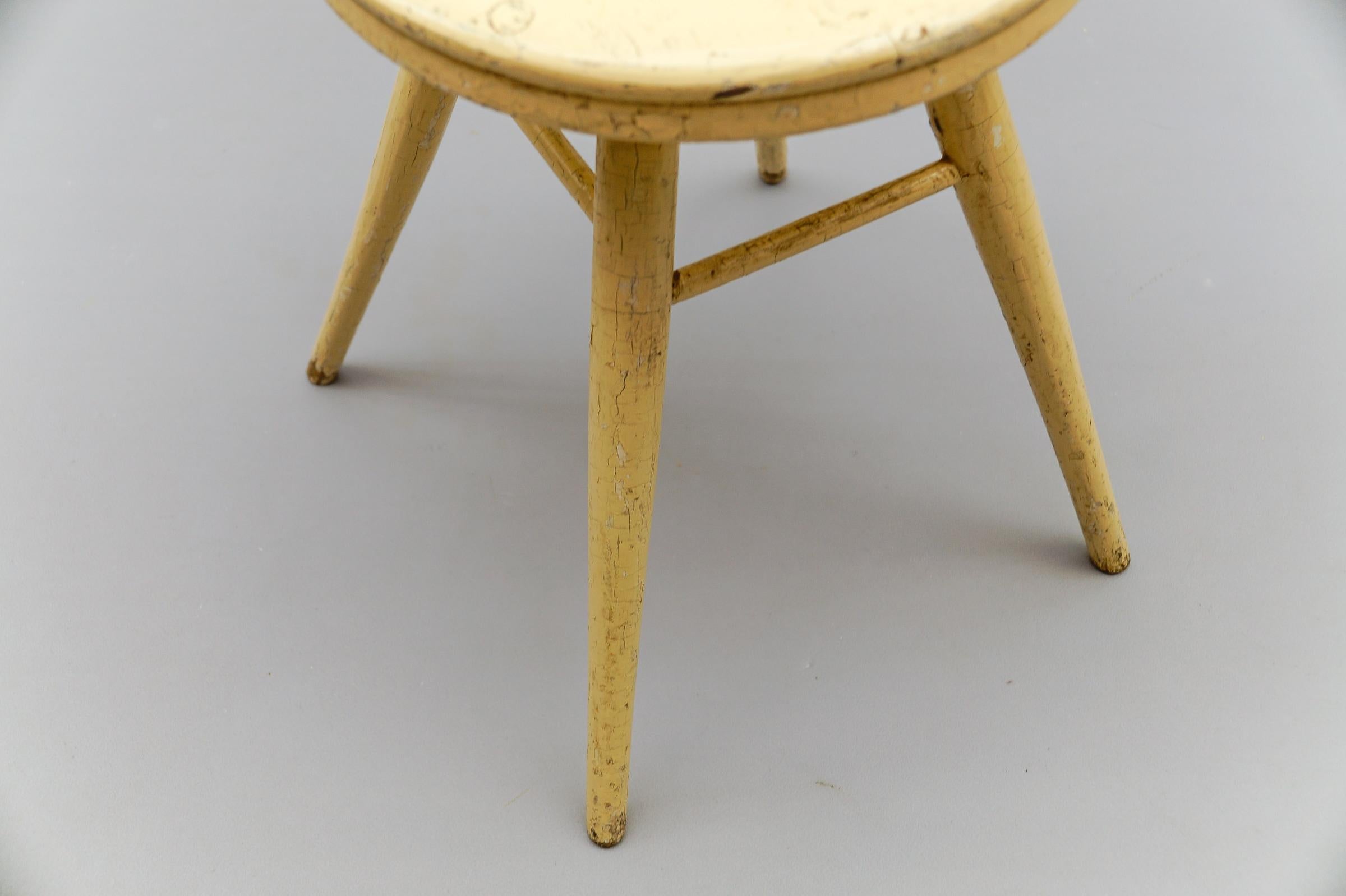 Schöner französischer Art-Déco-Arbeitshocker aus Holz, 1940er Jahre im Angebot 1
