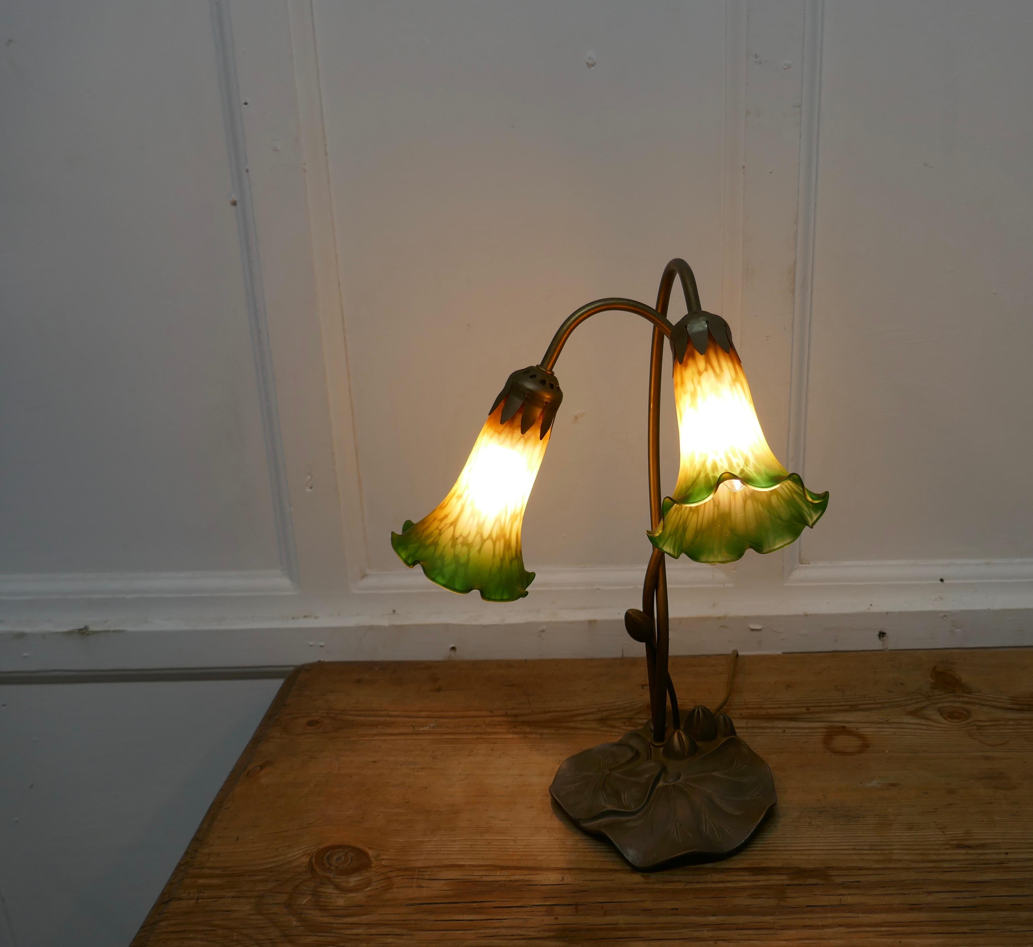 Lovely French Art Nouveau Style Lilly Pad Lamp In Good Condition In Chillerton, Isle of Wight