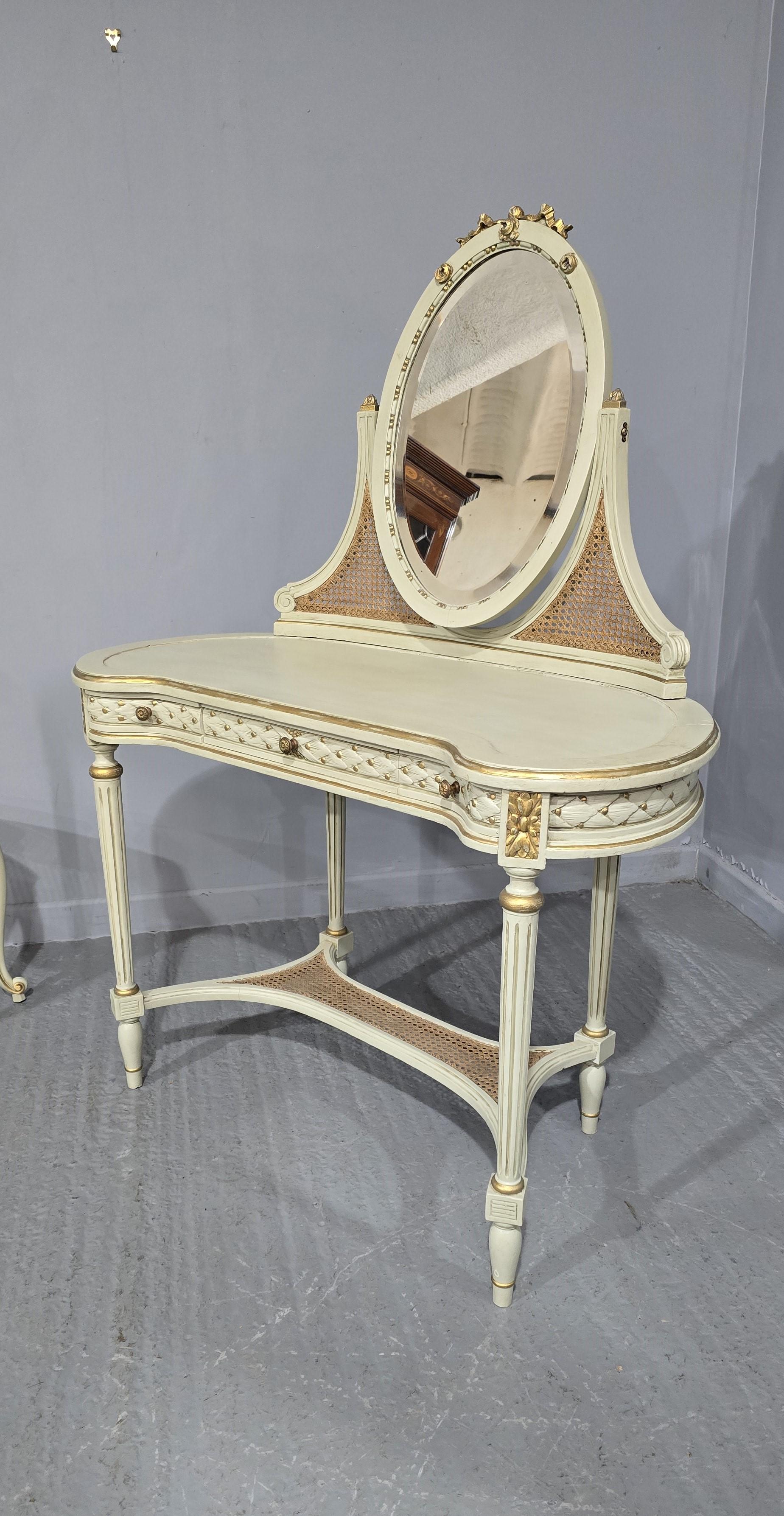 Lovely French Dressing Table For Sale 1