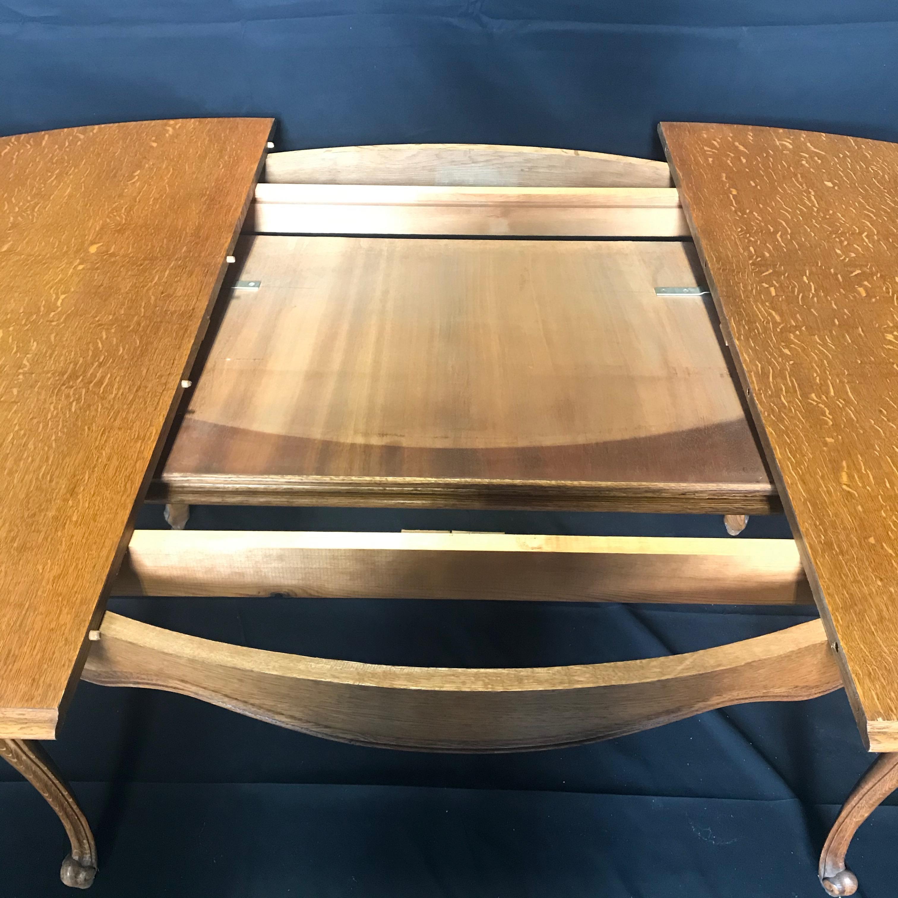 Lovely French Louis XV Style Oval Dining Table with Scalloped Apron 5