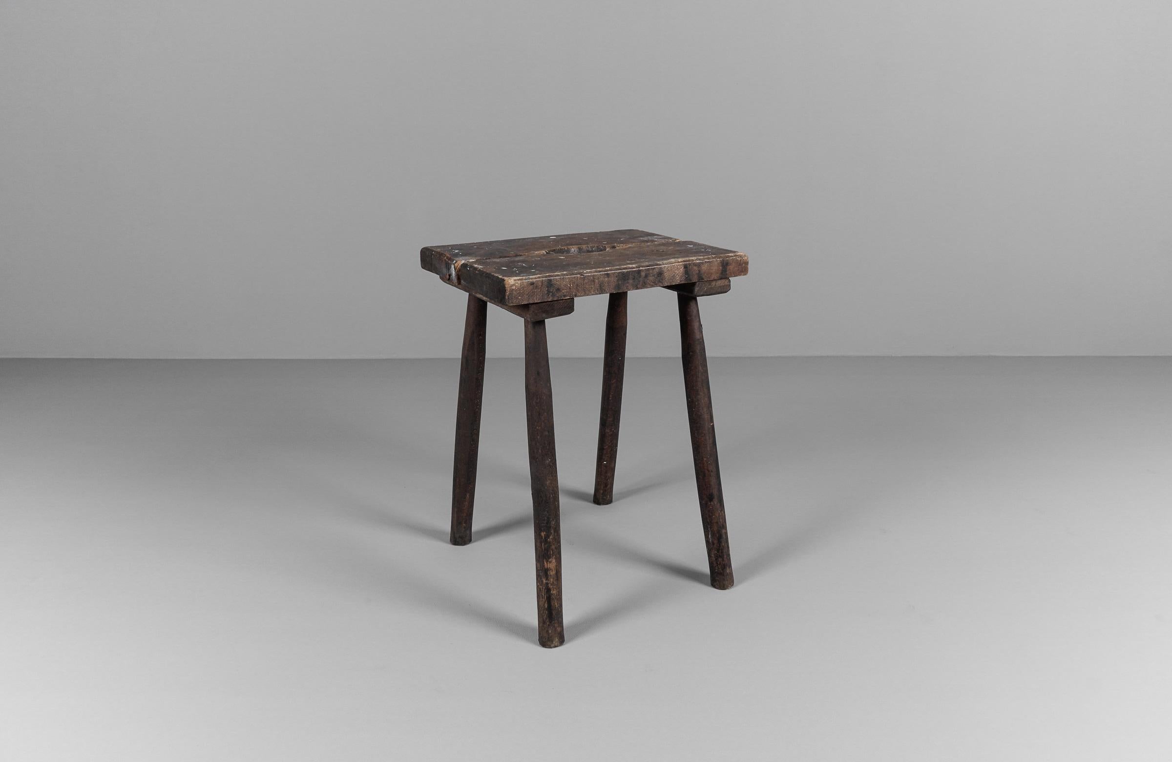Lovely French Mid-Century Modern Working Wooden Stool, 1950s In Good Condition For Sale In Nürnberg, Bayern