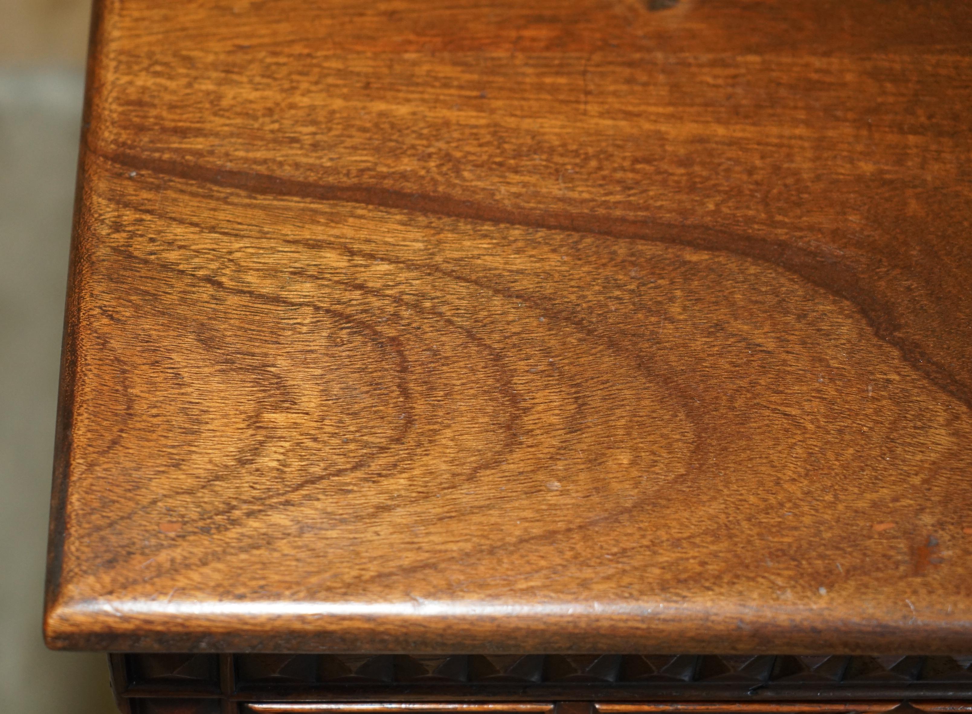 LOVELY FULLY RESTORED ANTIQUE JACOBEAN REVIVAL HAND CARVED SIDEBOARD CUPBOARDs 5