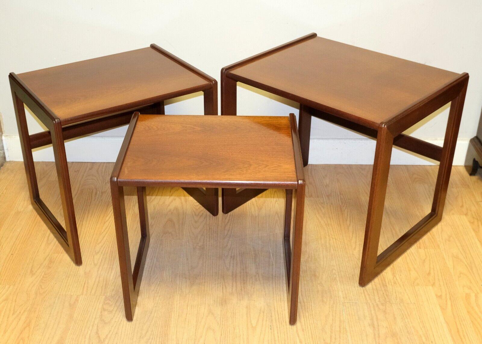 20th Century Lovely G Plan Art Deco Teak Set of Three Side End Nest Tables For Sale