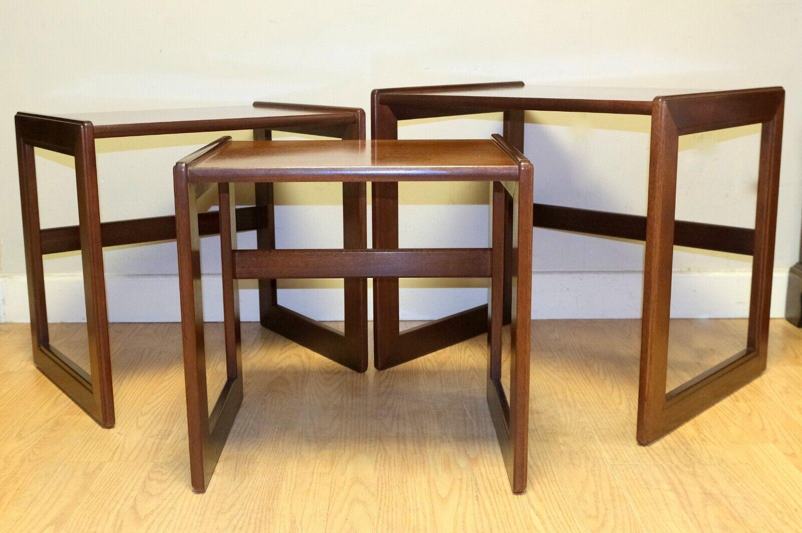 Lovely G Plan Art Deco Teak Set of Three Side End Nest Tables For Sale 1