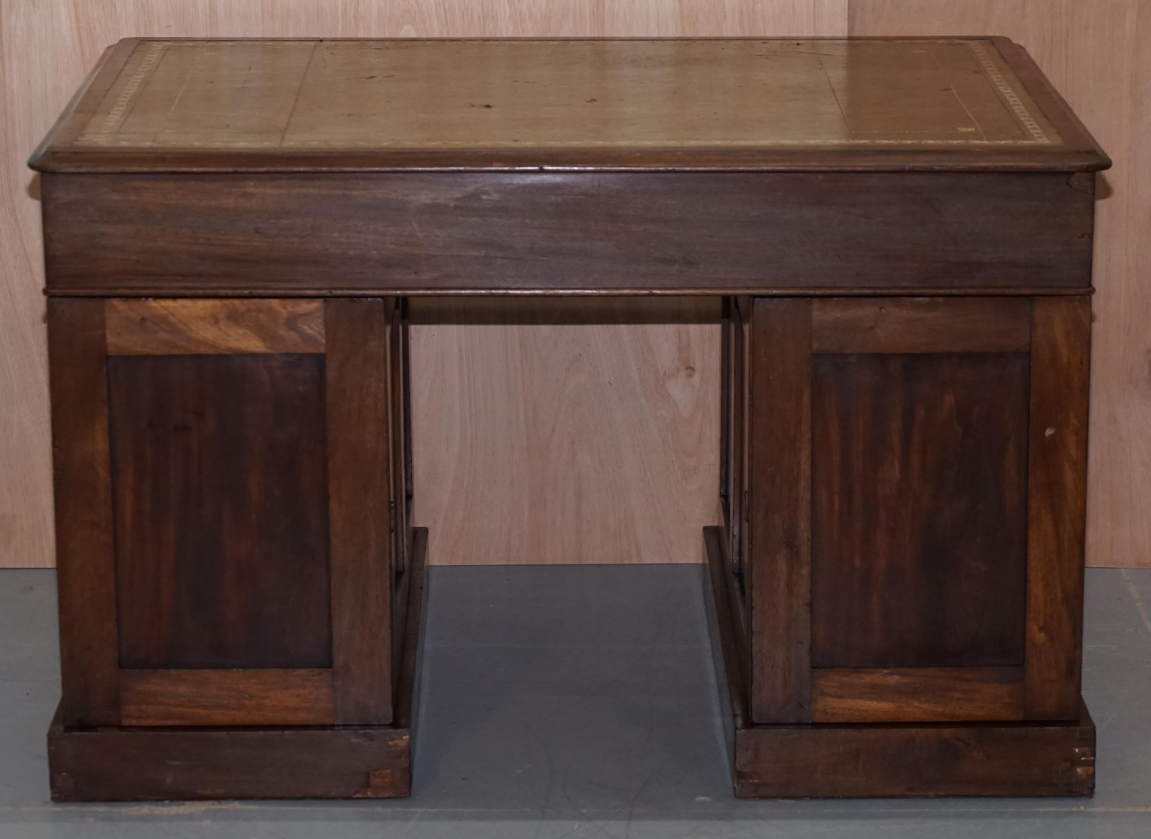 Lovely George III circa 1780 Double Sided Walnut Partner Desk Original Handles For Sale 2