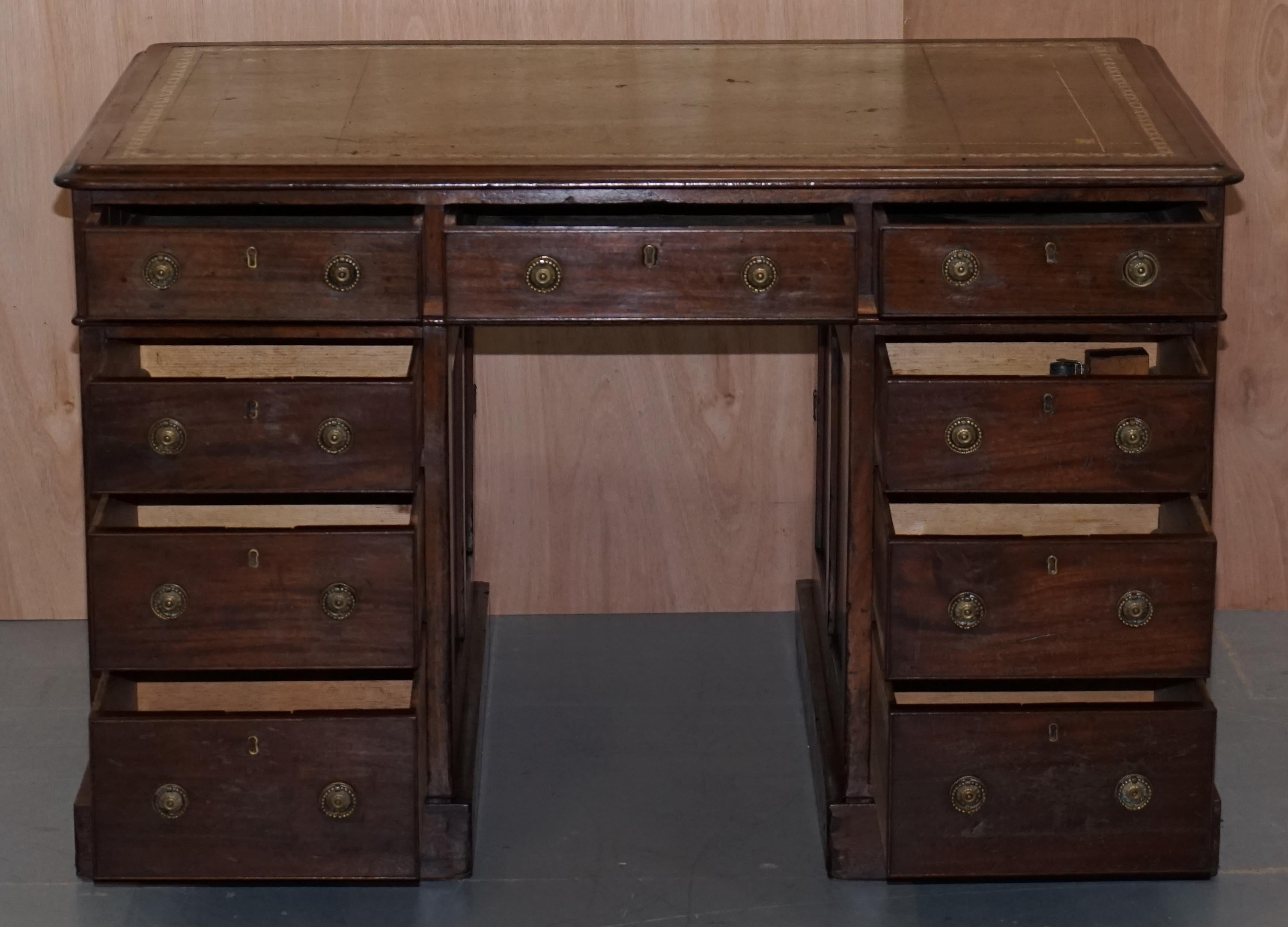 Lovely George III circa 1780 Double Sided Walnut Partner Desk Original Handles For Sale 8