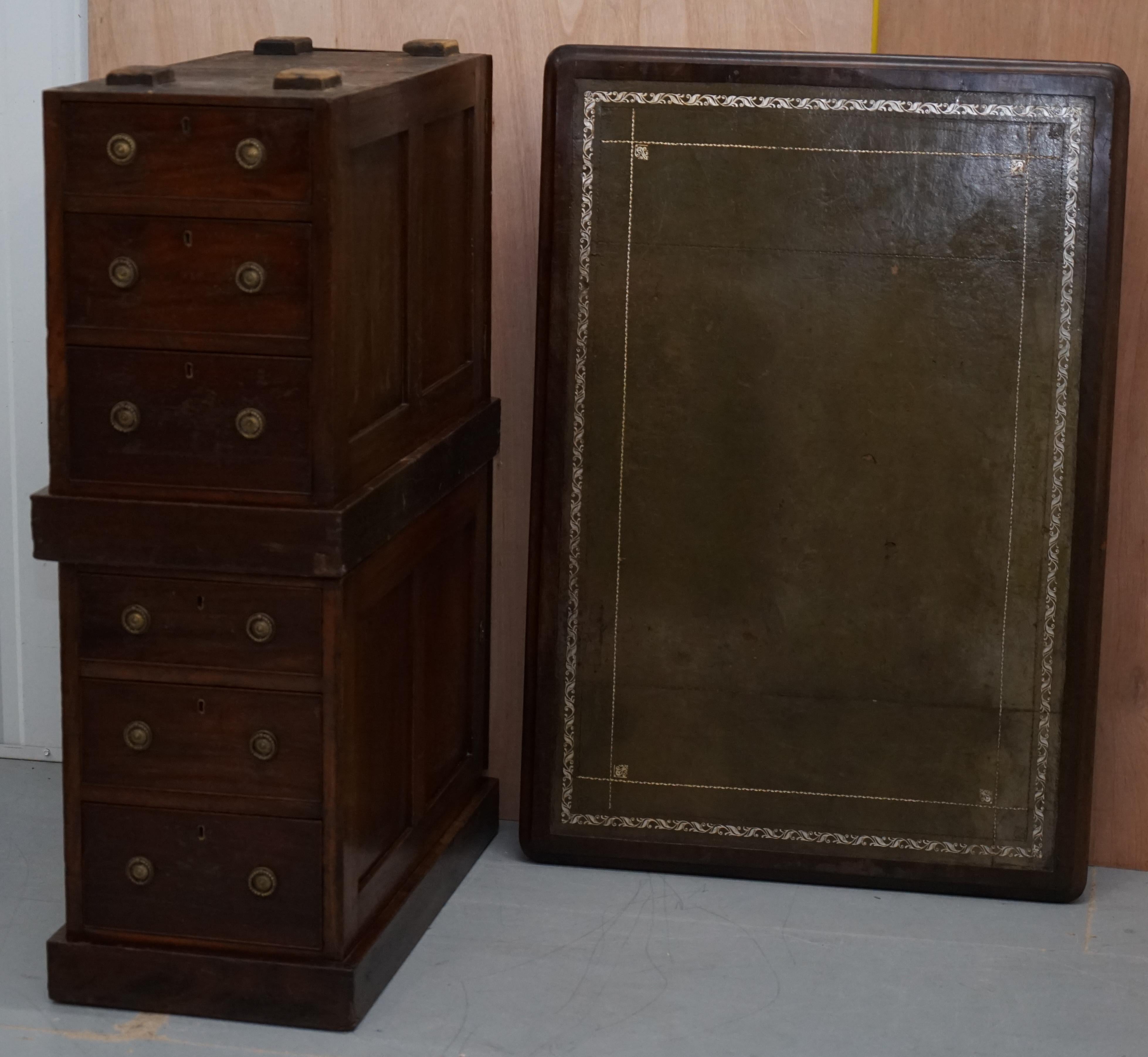 Bella scrivania di Giorgio III del 1780 circa, con due lati in noce, maniglie originali in vendita 12