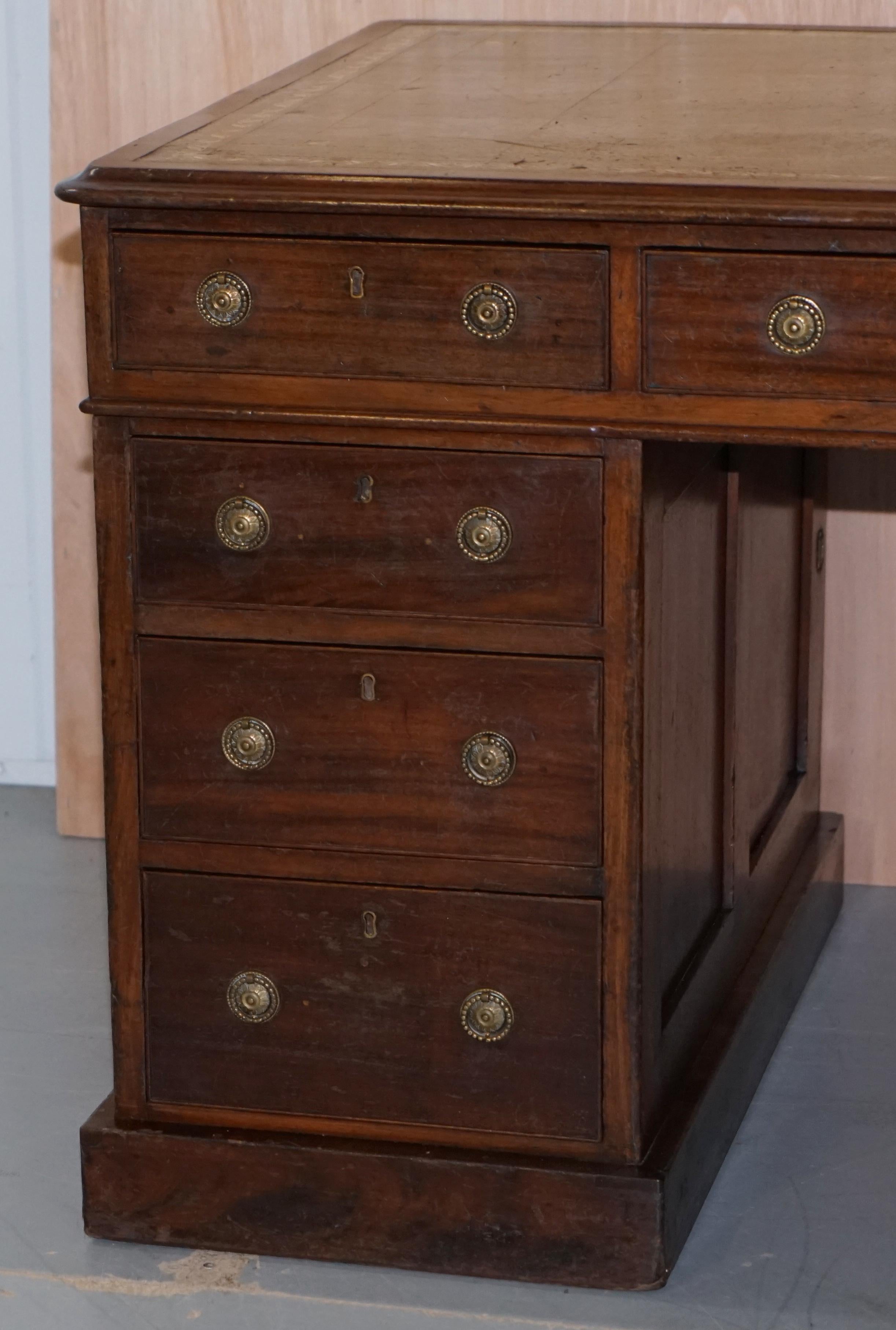 Late 18th Century Lovely George III circa 1780 Double Sided Walnut Partner Desk Original Handles For Sale