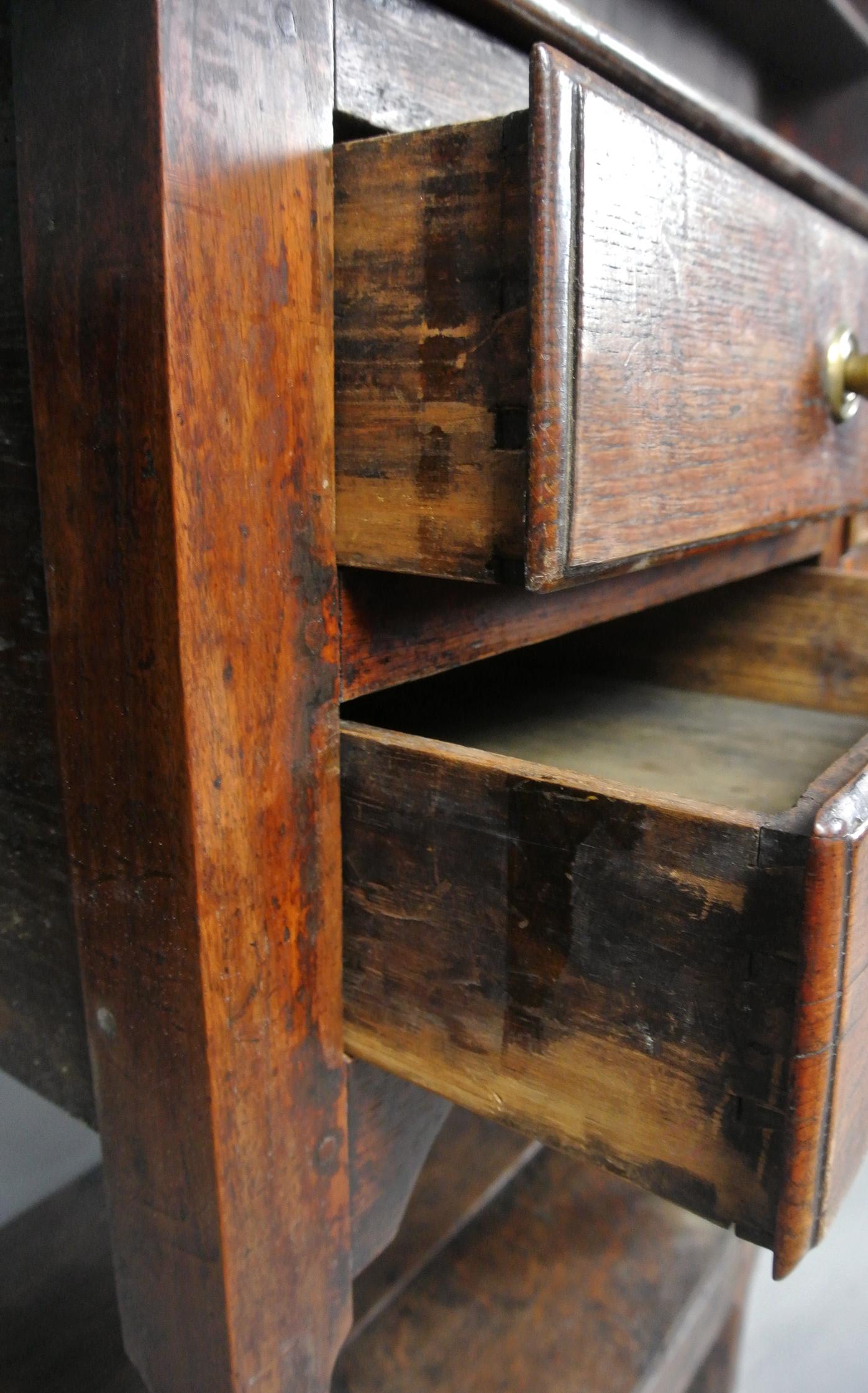 19th Century Lovely George III Oak and Elm Potboard Dresser c. 1800 For Sale