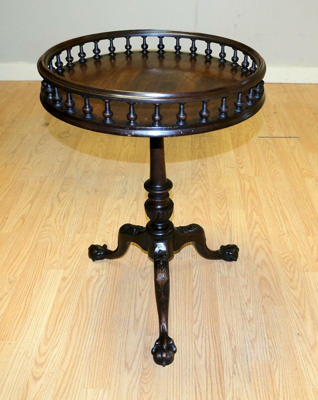 English Lovely Georgian Hardwood Spindel Gallery Occasional/Side Table on Claw Feet For Sale