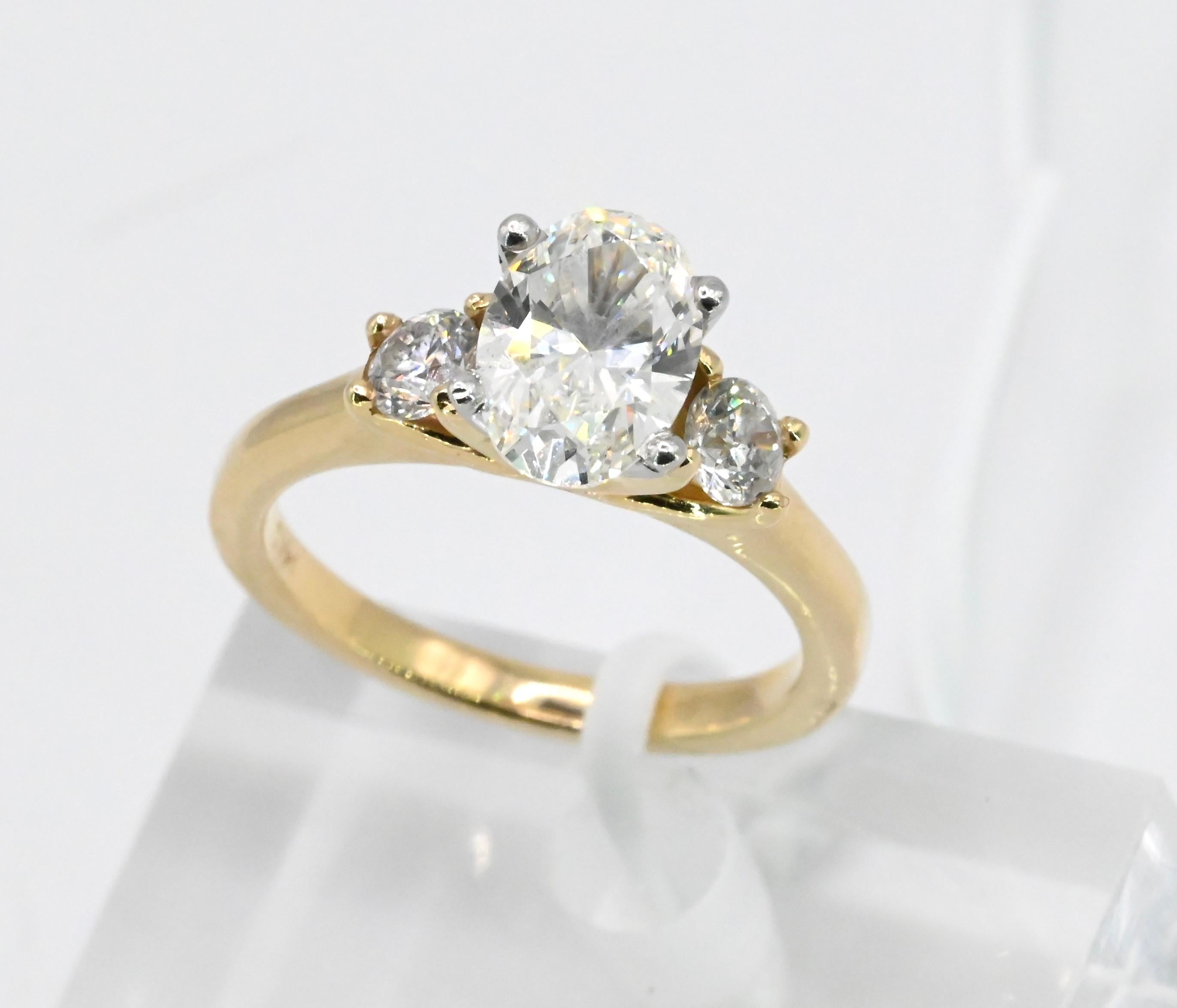 Lovely GIA Certified Oval Shaped Diamond Ring 1.21 TCW
