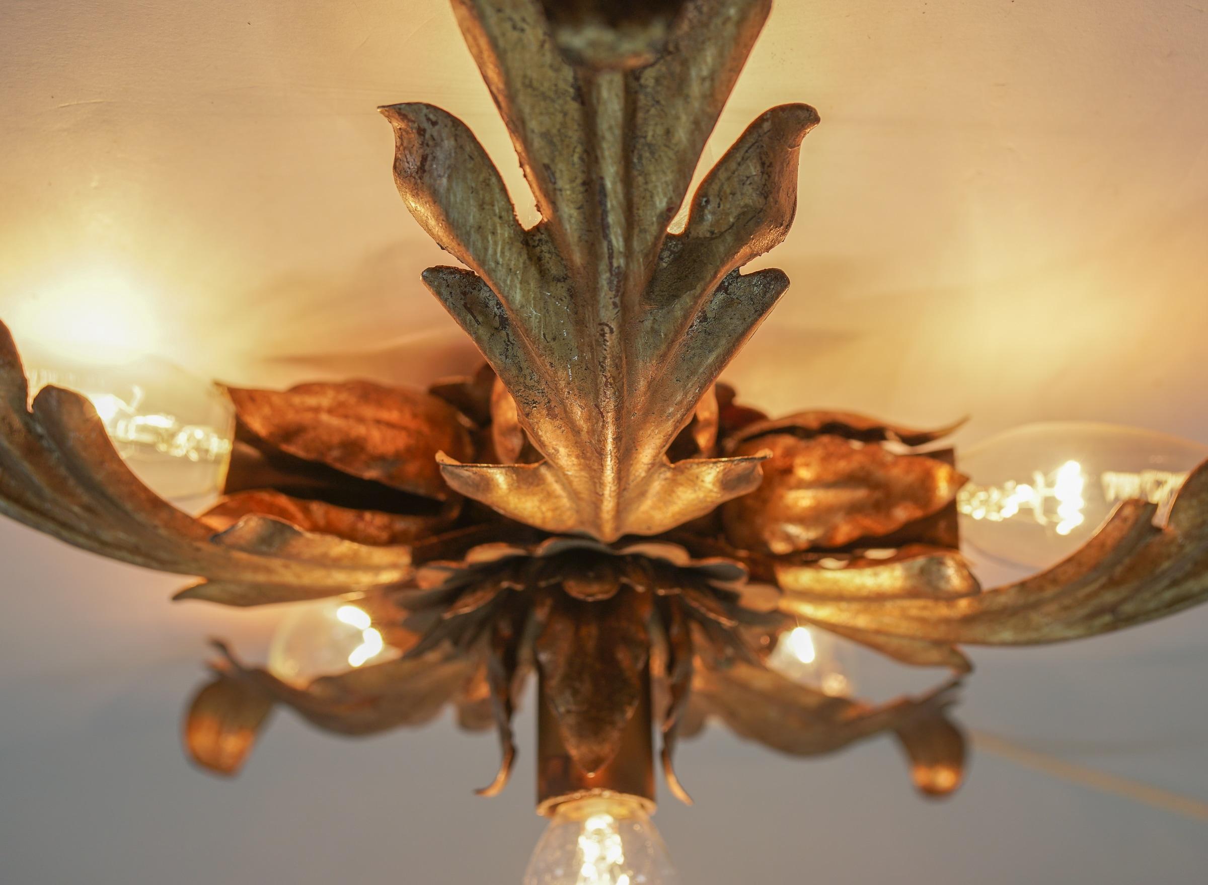 Lovely Gilded Florentine Metal Ceiling Lamp, 1960s Italy In Good Condition For Sale In Nürnberg, Bayern