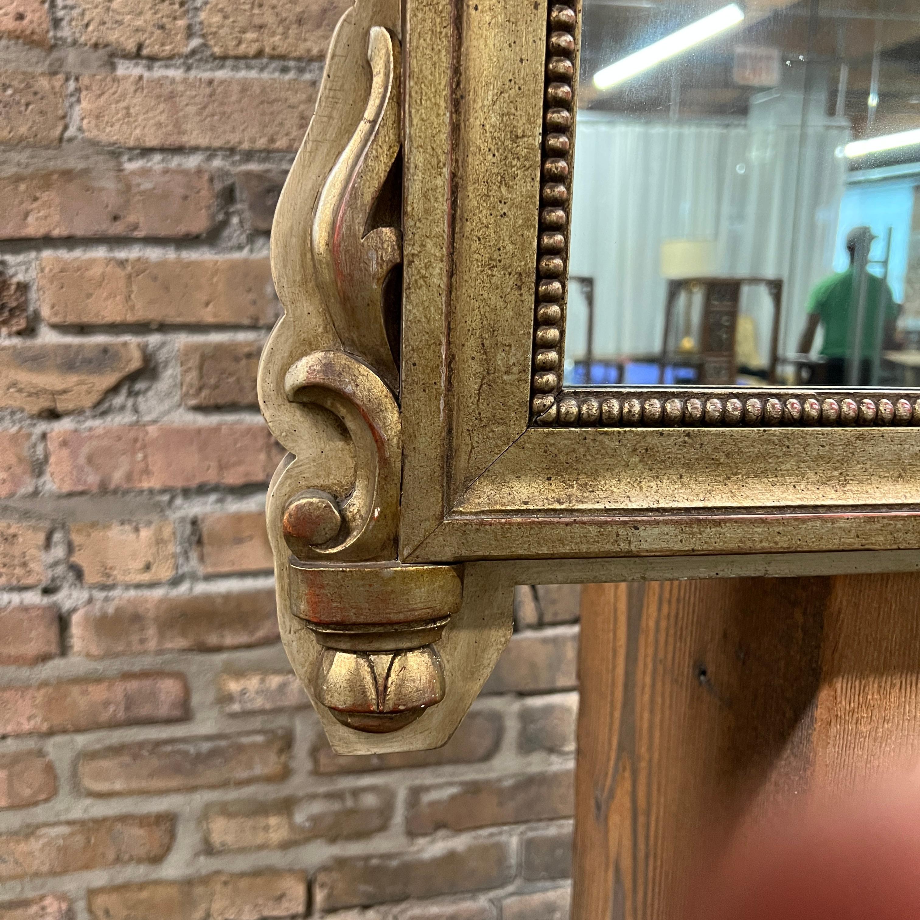 Precioso Espejo Dorado con Gavilla de Trigo, Media Luna y Hojas de Laurel en venta 3