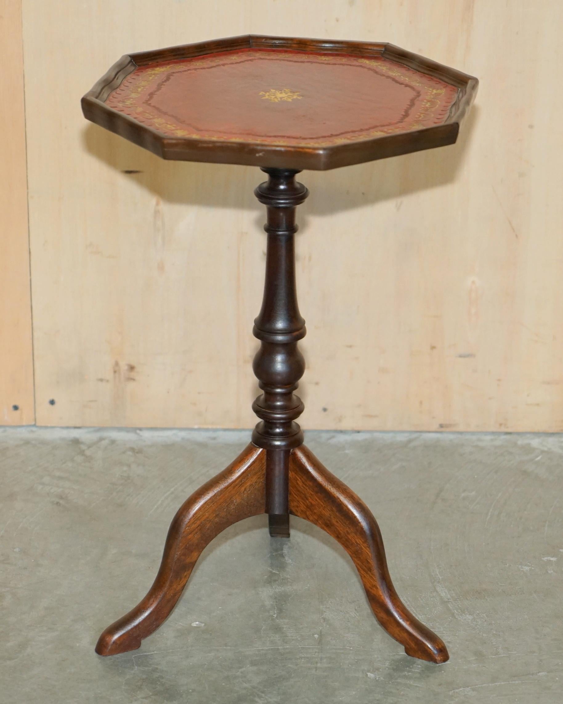 LOVELY GOLD LEAF EMBOSSED OXBLOOD LEATHER TRIPOD SiDE END LAMP WINE TABLE For Sale 11
