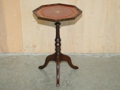 LOVELY GOLD LEAF EMBOSSED OXBLOOD LEATHER TRIPOD SiDE END LAMP WINE TABLE