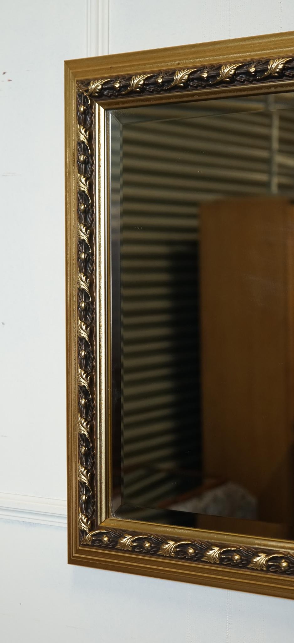 20ième siècle LOVELY MIRROR DE RECTANGLE EN OR BEVELLED j1 en vente
