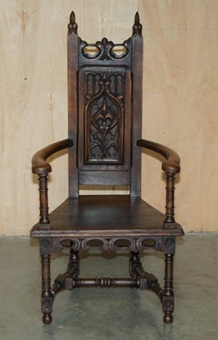LOVELY GOTHIC REVIVAL HAND MADE IN ENGLAND OAK THRONE ARMCHAIR WiTH STEEPLE BACK
