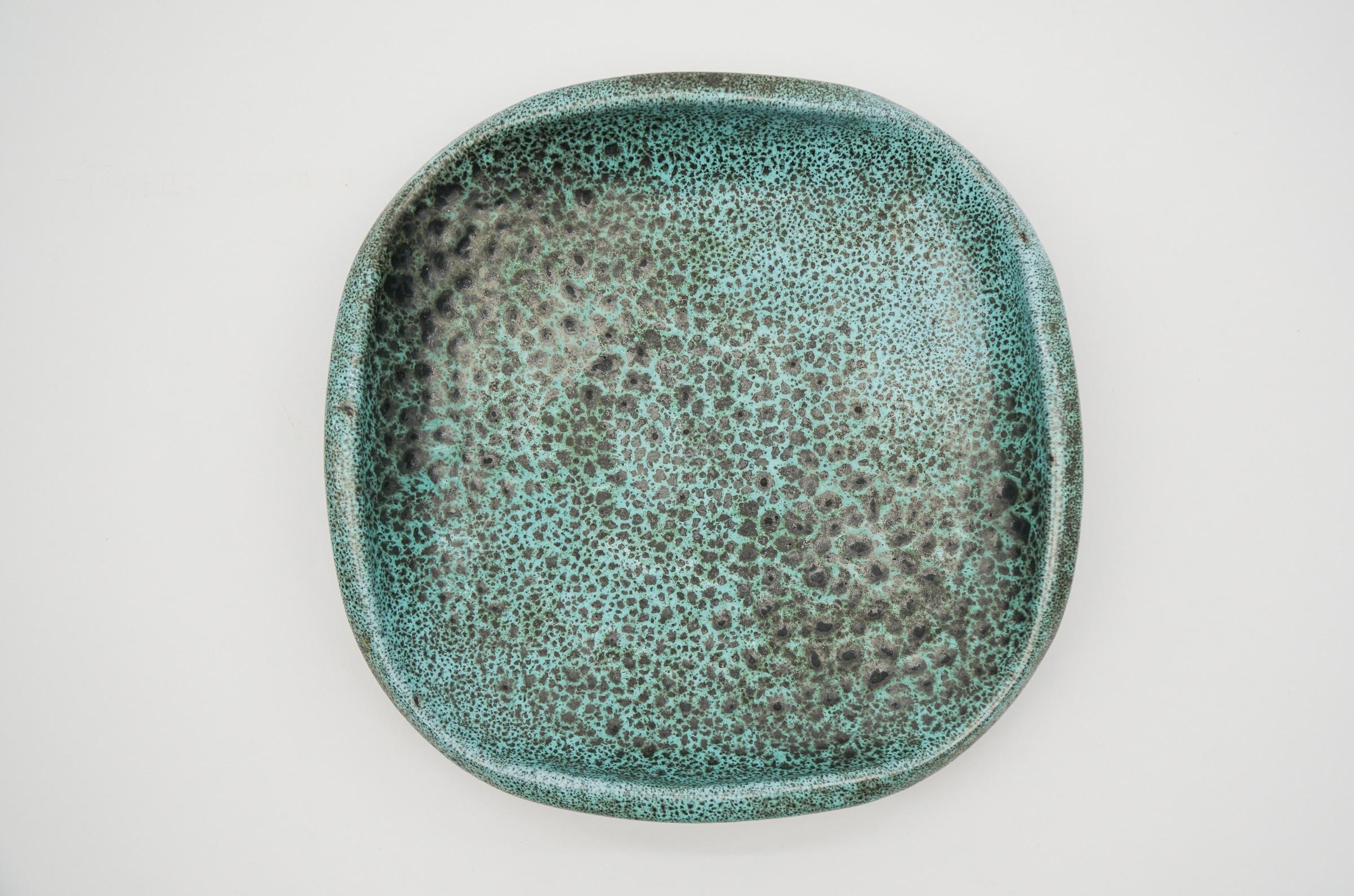 Lovely Green Studio Ceramic Plate by Wilhelm & Elly Kuch, 1960s, Germany For Sale 1