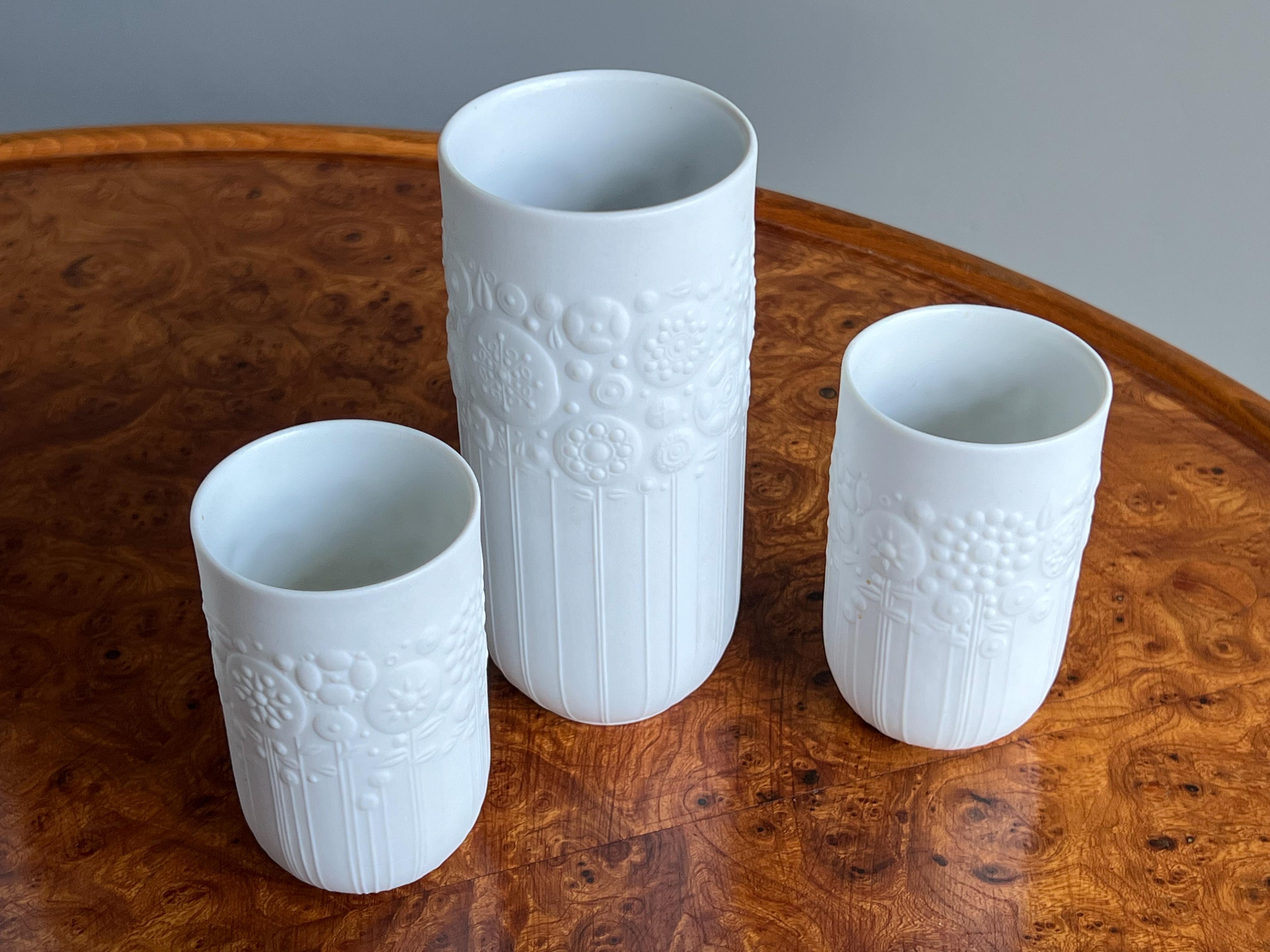 Lovely Group of Porcelain Kaiser/Rosenthal-Germany Björn Wiinblad, Manfred Frey For Sale 4