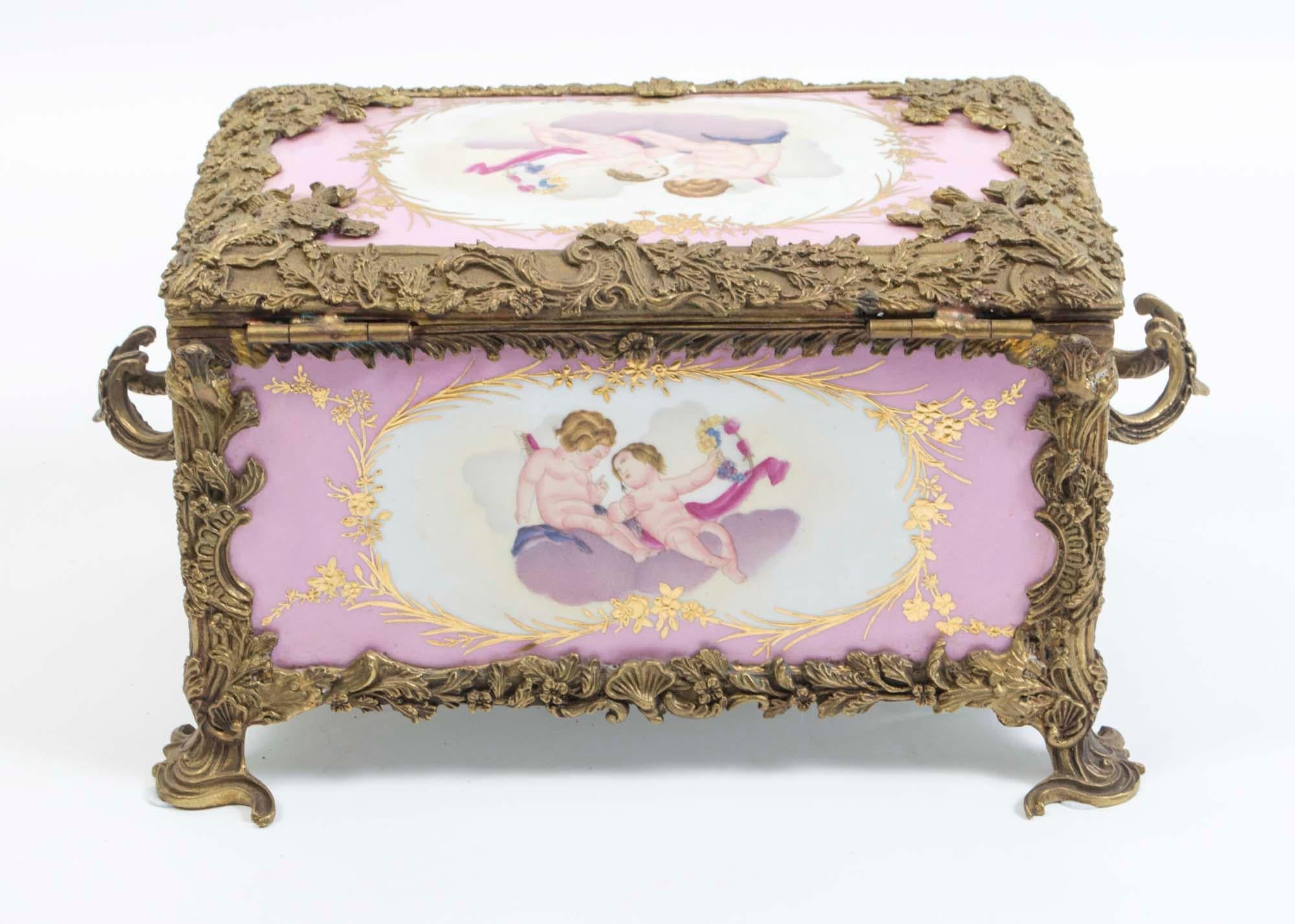Lovely Hand Painted Sevres Style Porcelain Casket Pink 6