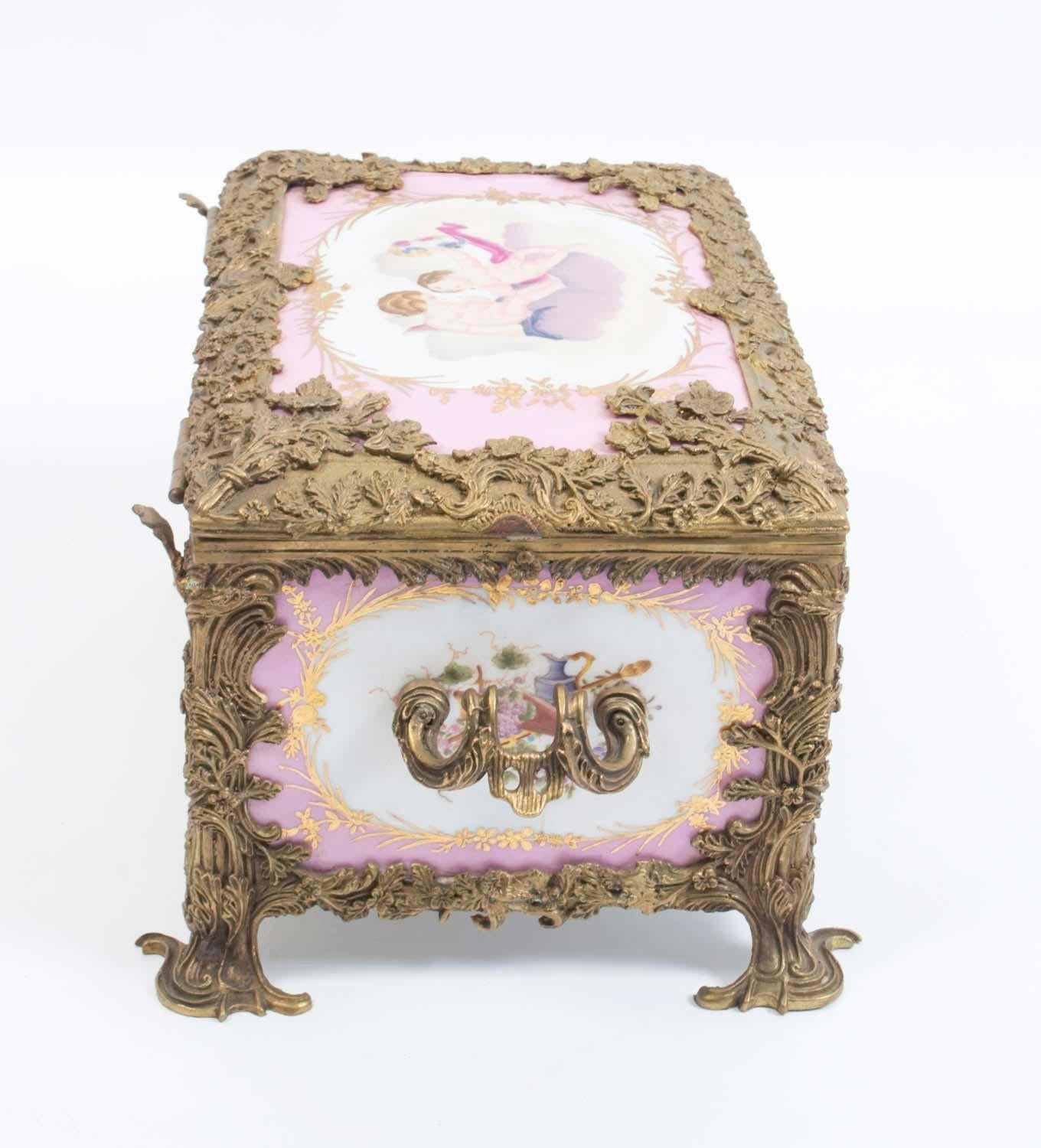 Lovely Hand Painted Sevres Style Porcelain Casket Pink 7