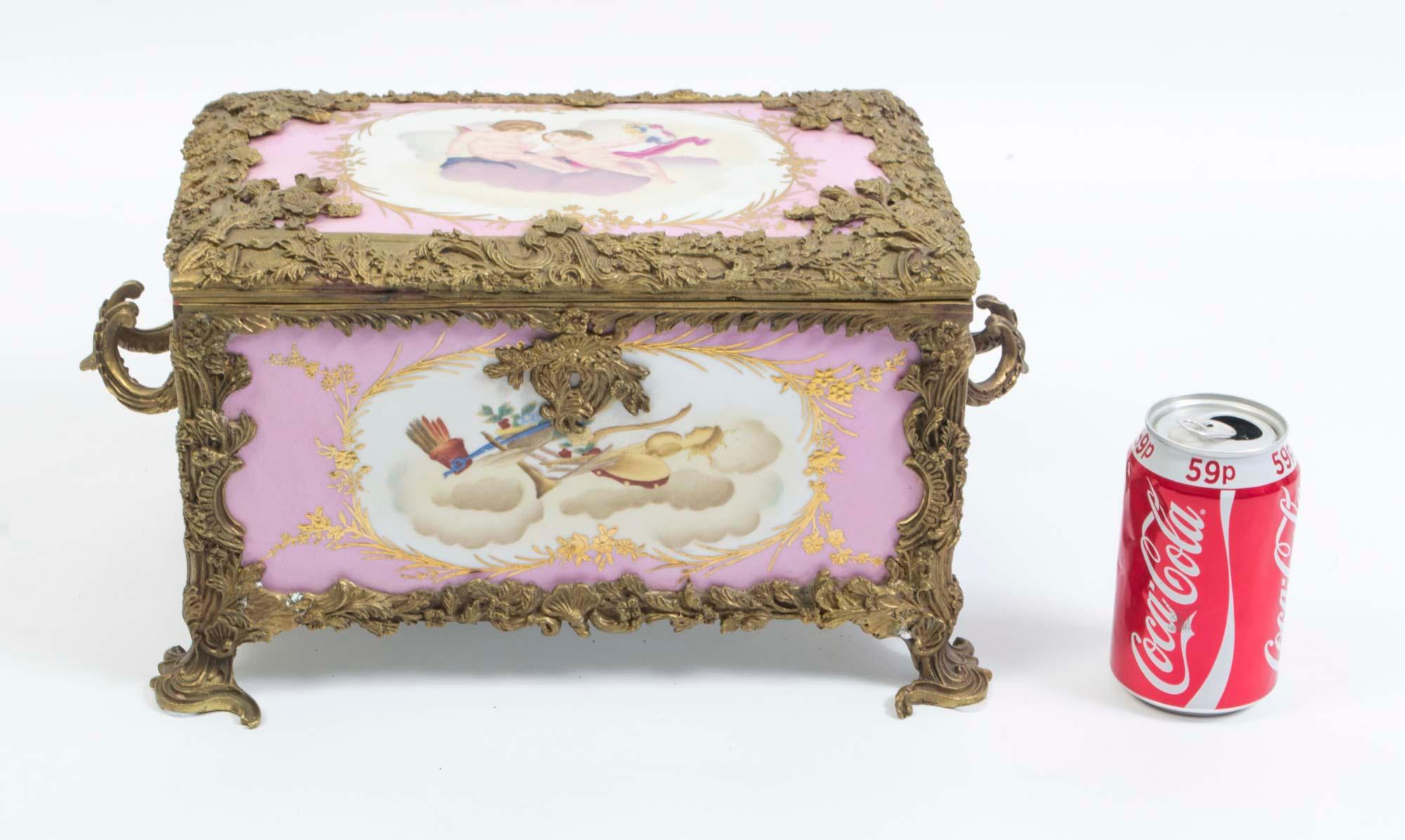 Lovely Hand Painted Sevres Style Porcelain Casket Pink 11