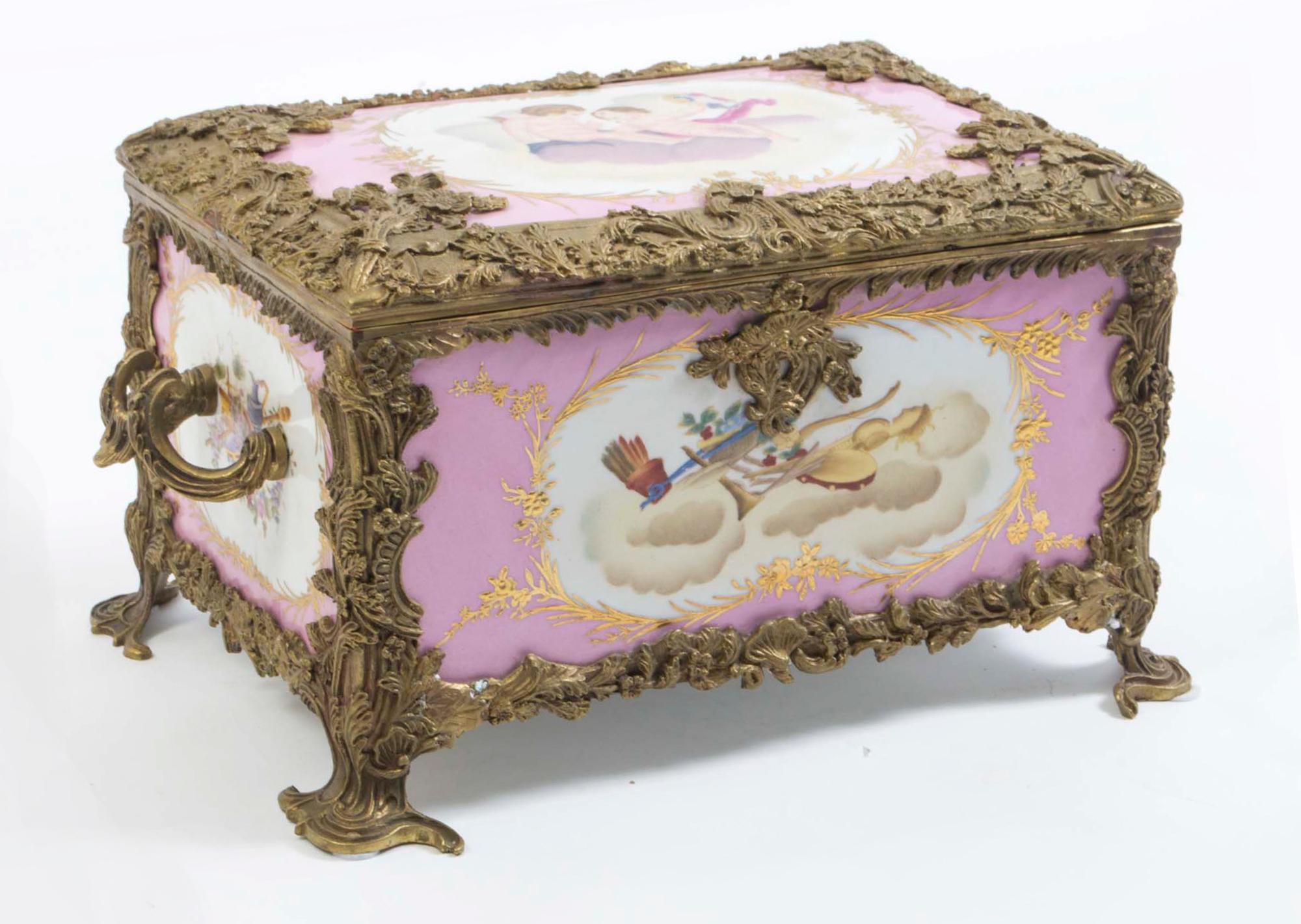 Lovely Hand Painted Sevres Style Porcelain Casket Pink 12