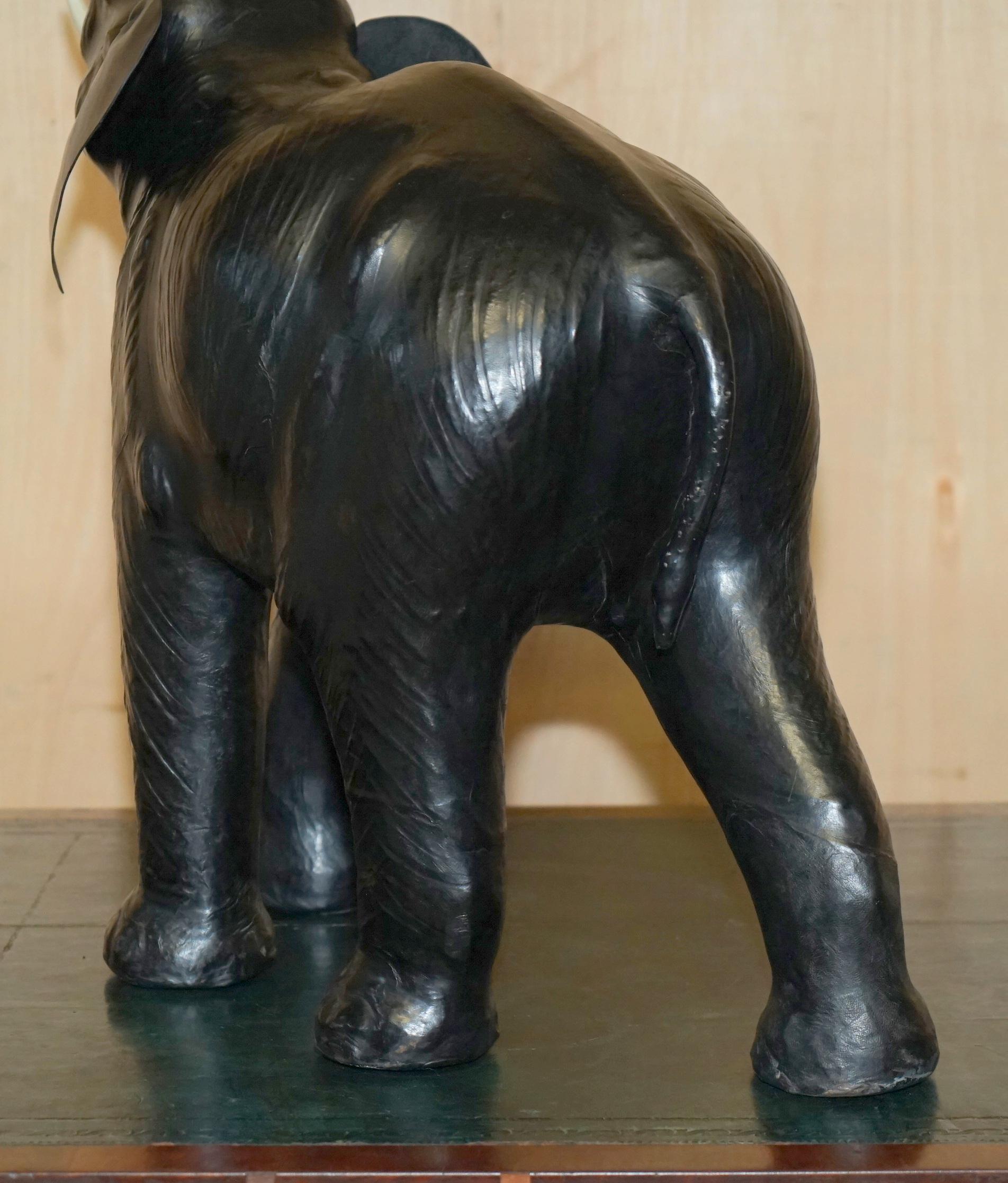 LOVELY HAPPY GLASS EYED LiBERTY'S LONDON LEATHER ELEPHANT FOOTSTOOL STOOL For Sale 8