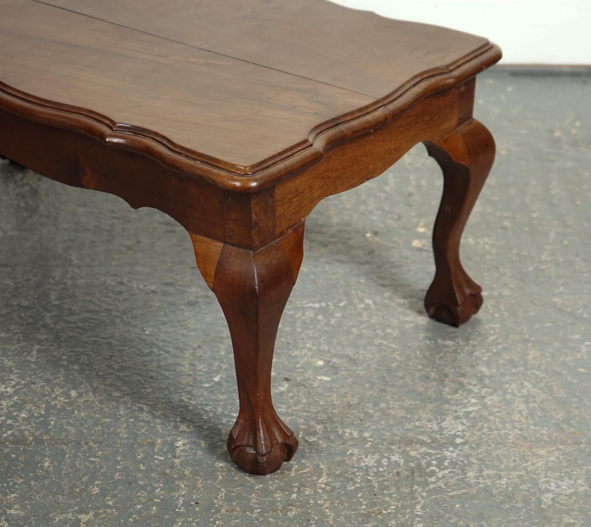 Hand-Crafted LOVELY HARDWOOD COFFEE TABLE ON CLAW & BALL FEET j1 For Sale