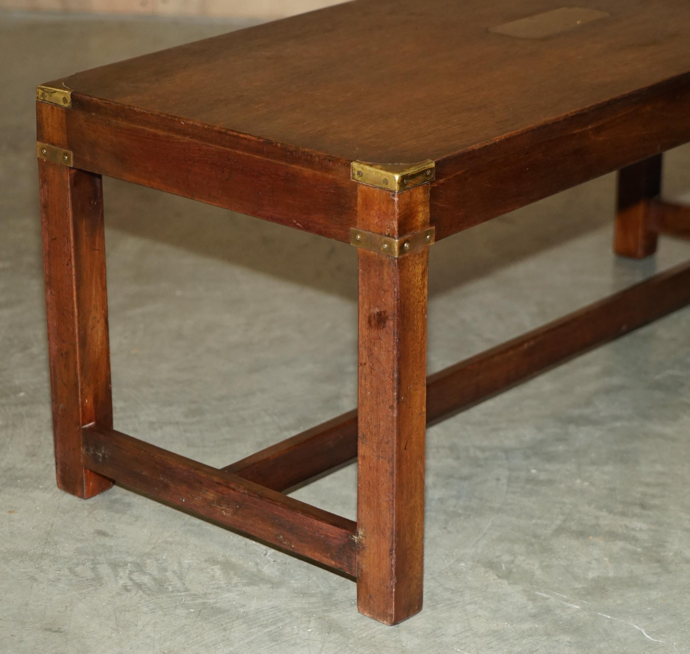 Lovely Hardwood Kennedy Harrods London Military Campaign Coffee Cocktail Table For Sale 3