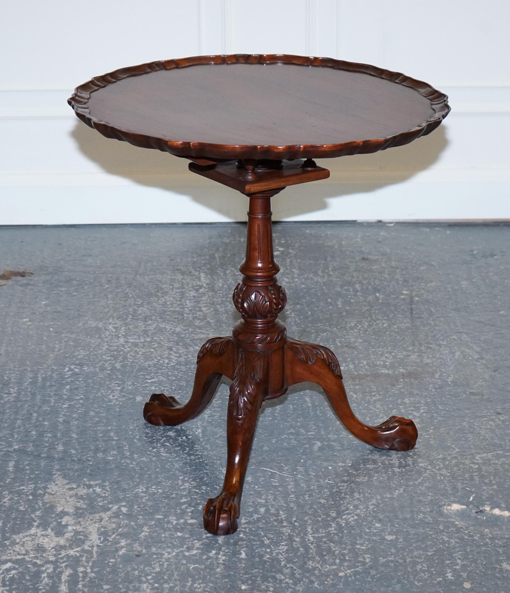 Victorian Lovely Hardwood Large Pie Crust Tilt Top Side Wine Plant Lamp Table For Sale
