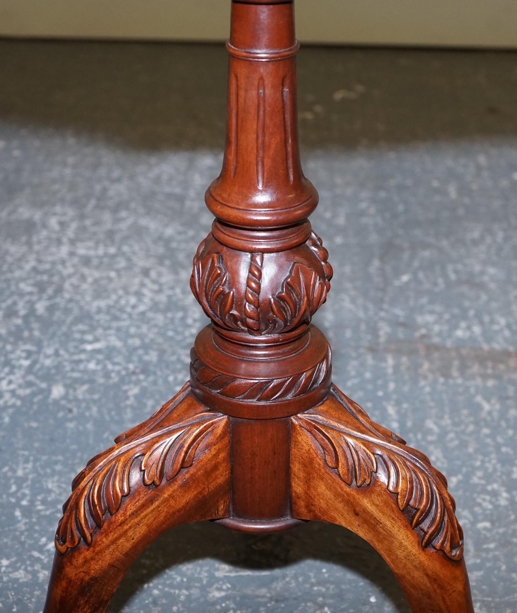 19th Century Lovely Hardwood Large Pie Crust Tilt Top Side Wine Plant Lamp Table For Sale