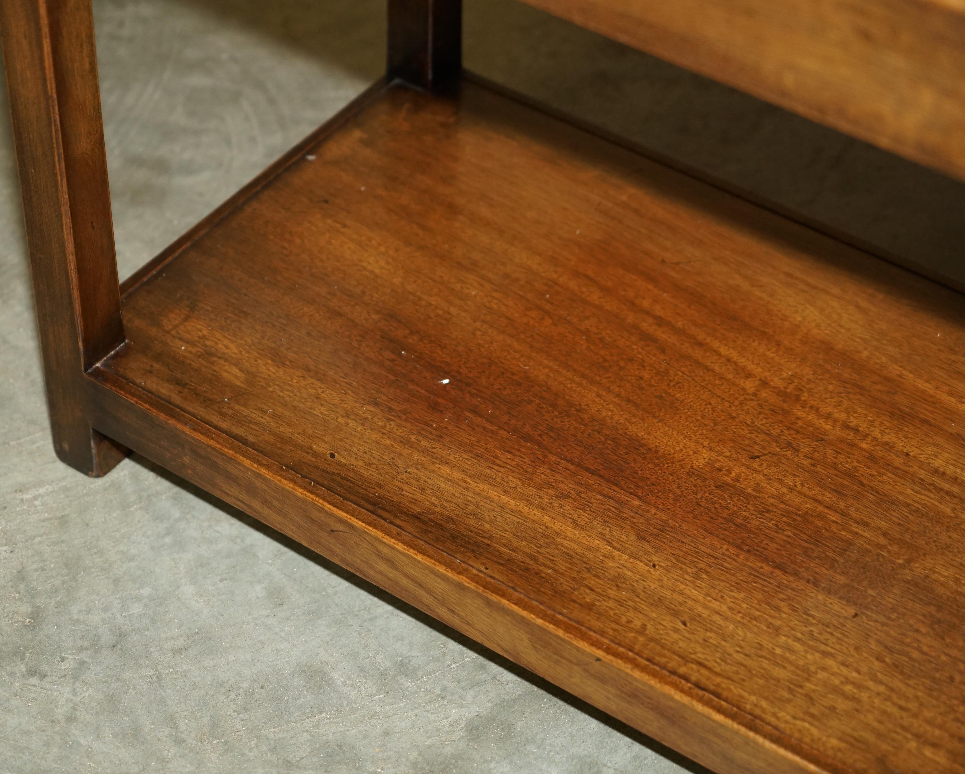 LOVELY HARRODS LONDRES KENNEDY CAMPAÑA MILITAR MESA ALTA SiDE END HARDWOOD en venta 2
