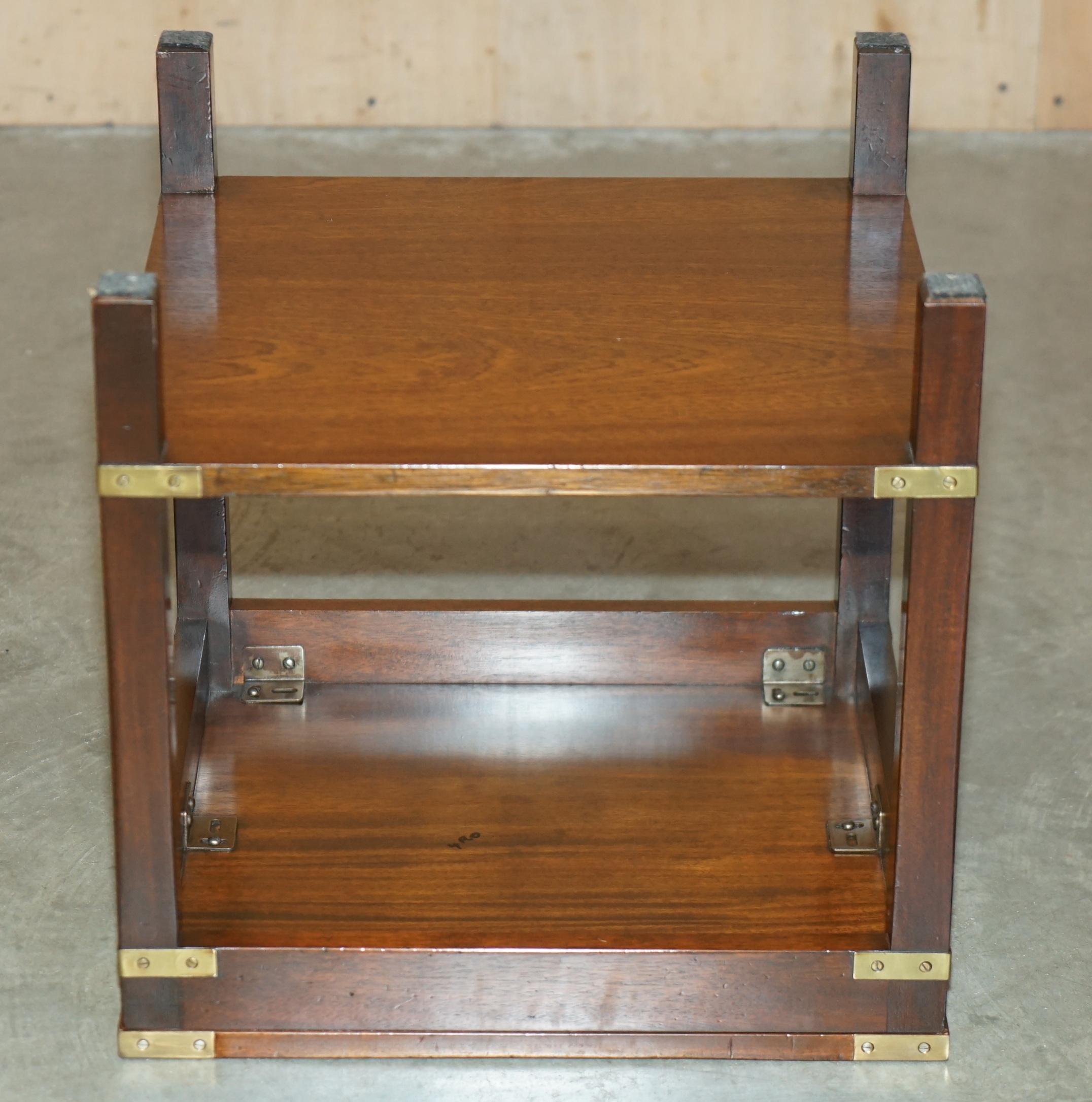 LOVELY HARRODS LONDON KENNEDY MILITARY CAMPAIGN TABLE D'ENTRÉE EN BOIS DUR SiDE en vente 3