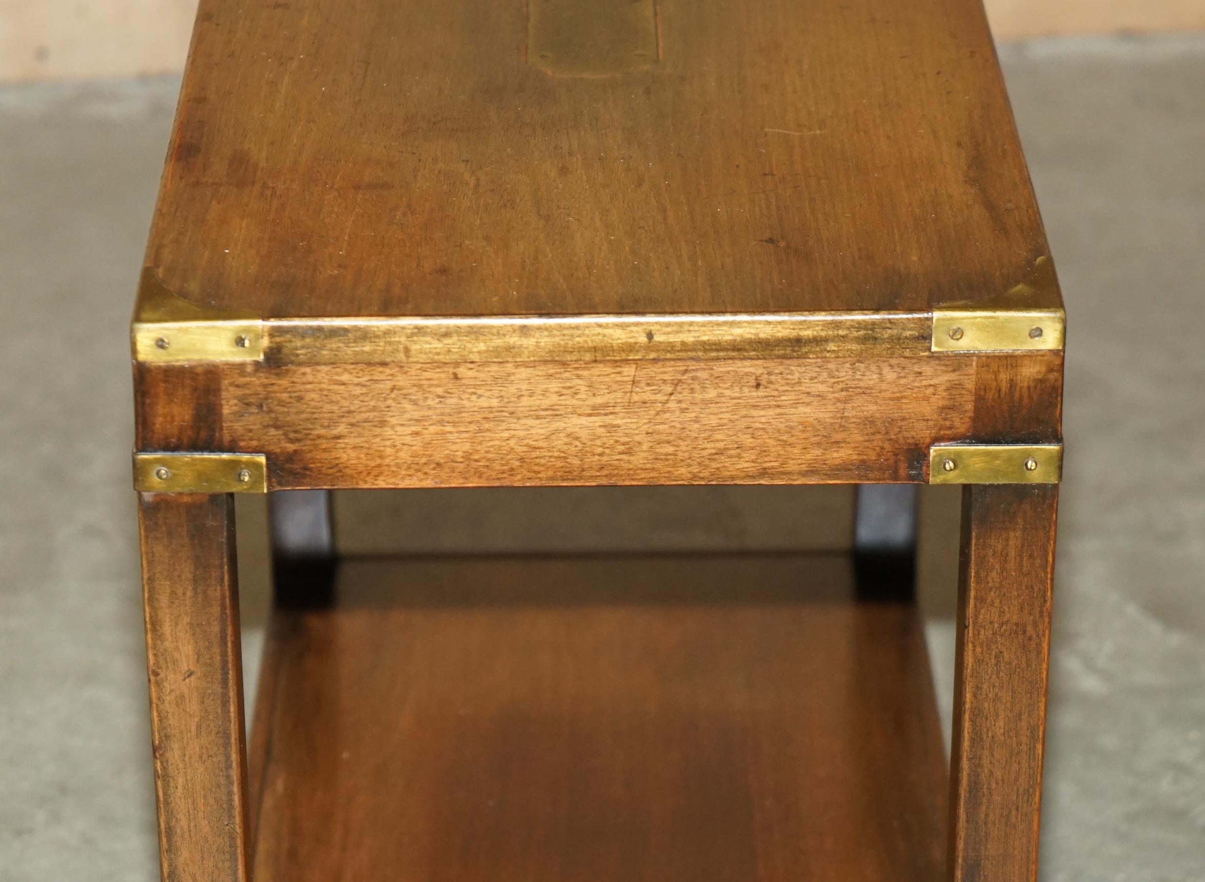 LOVELY HARRODS LONDRES KENNEDY CAMPAÑA MILITAR MESA ALTA SiDE END HARDWOOD en venta 4