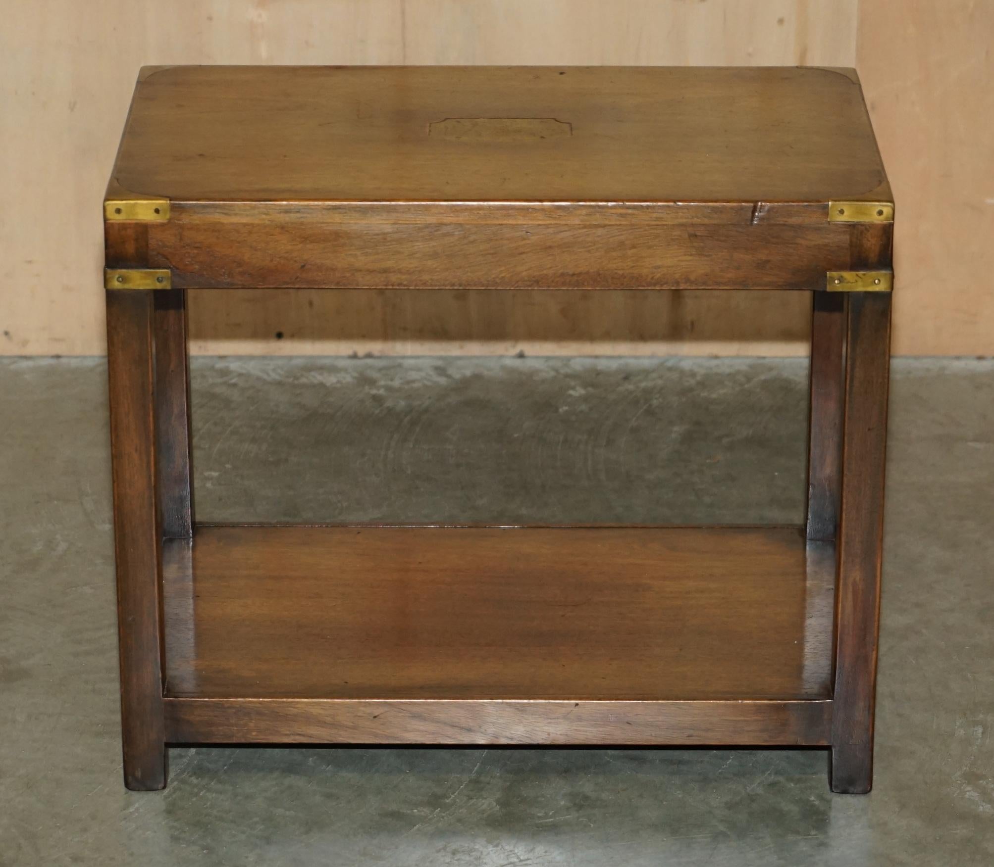 LOVELY HARRODS LONDRES KENNEDY CAMPAÑA MILITAR MESA ALTA SiDE END HARDWOOD Campaña en venta